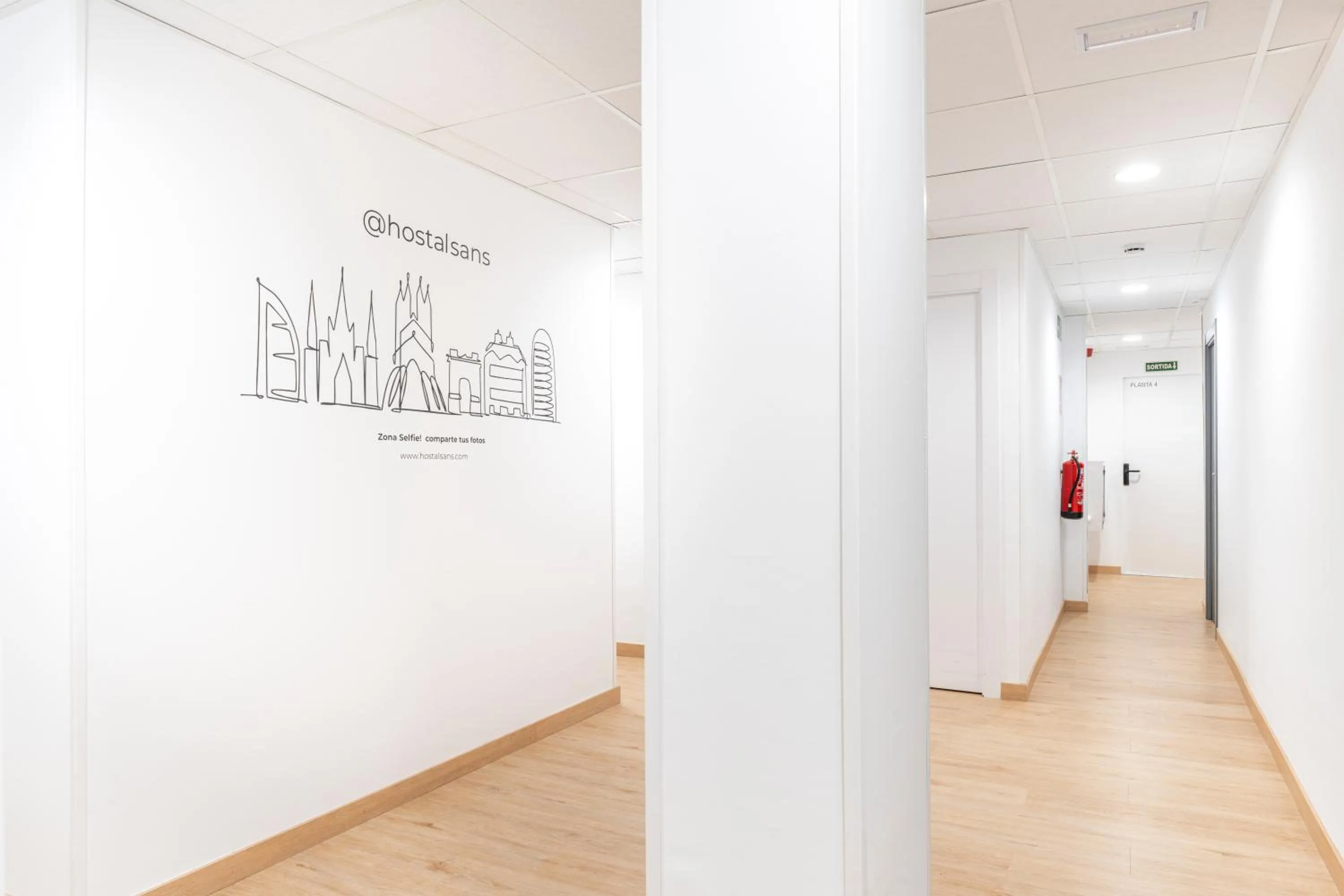 Property building in Hostal Sans