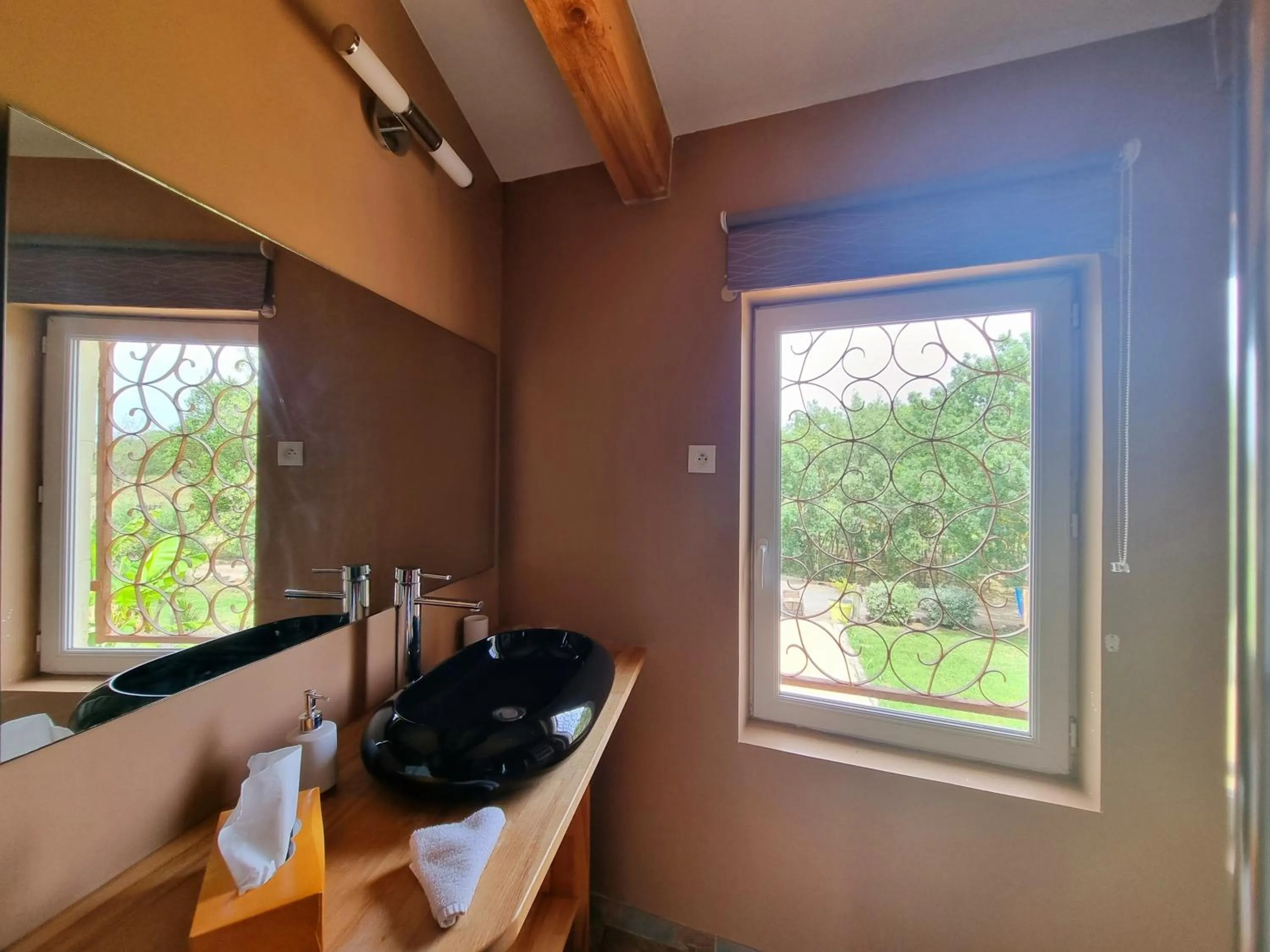 Bathroom in Villa Alyzea