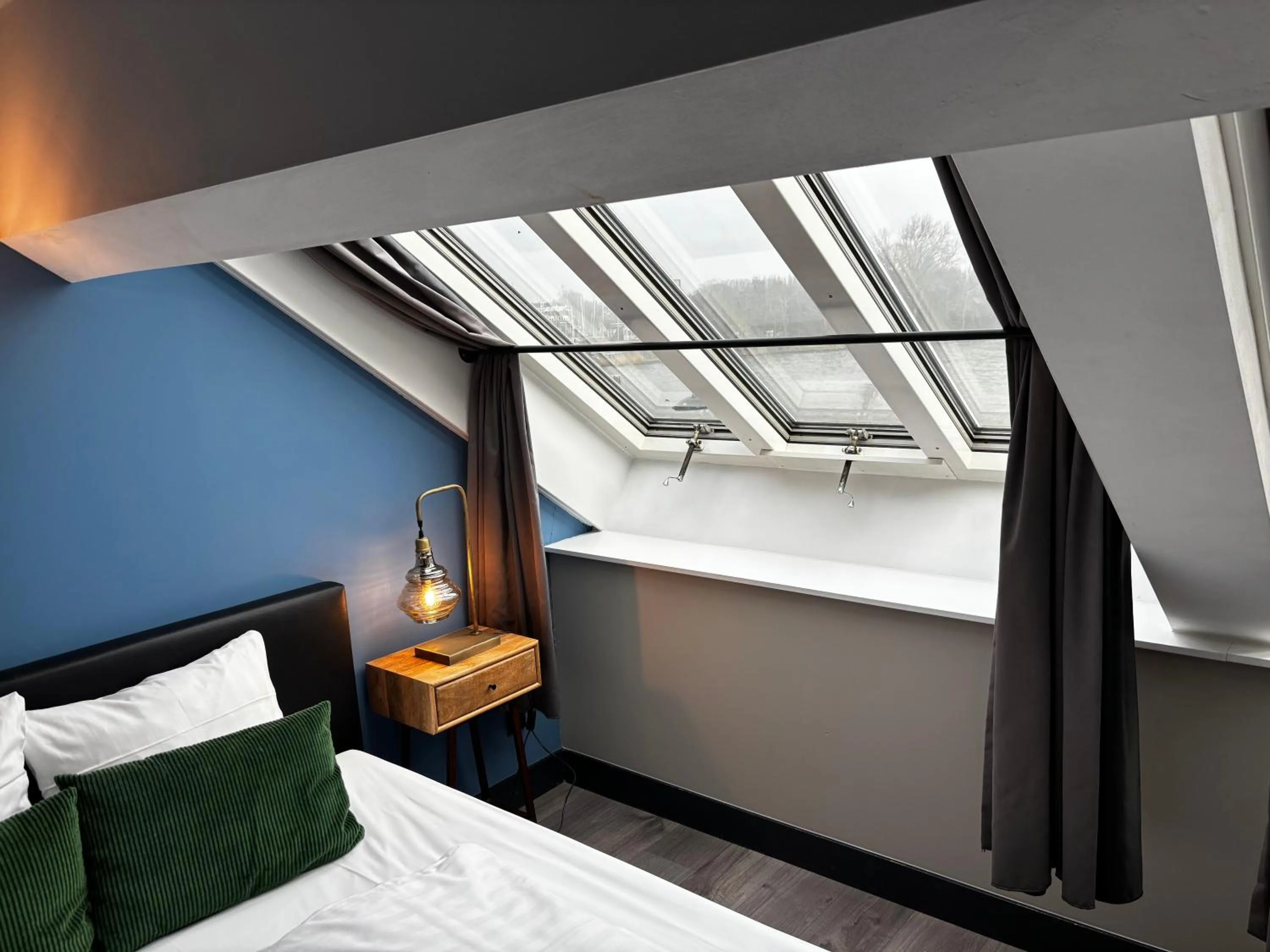 Bed in Hotel Oostereiland