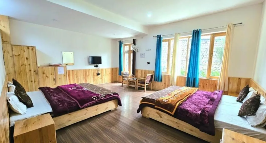 Family, Bed in Glacier View Guest House