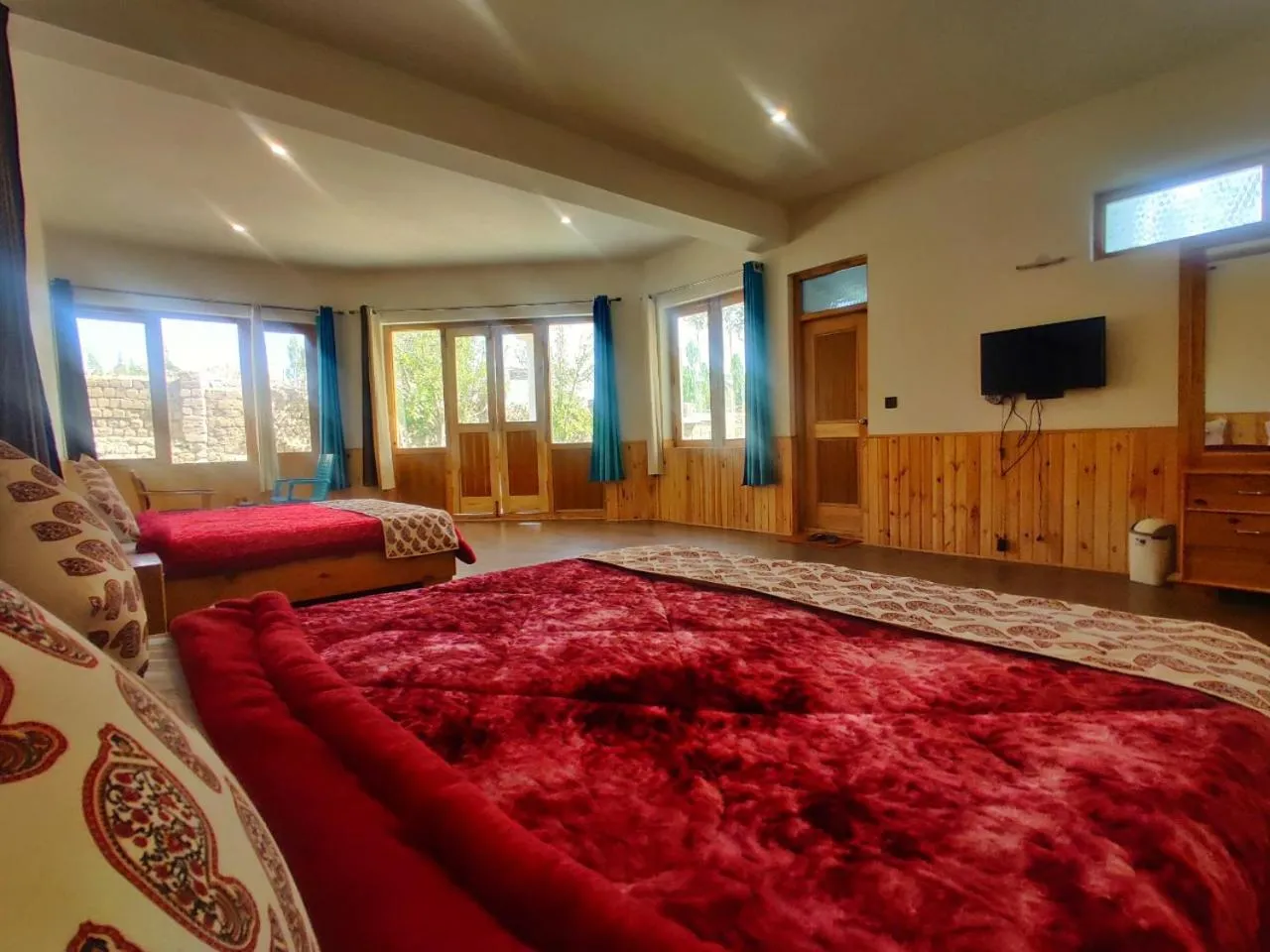 Family Room with Garden View in Glacier View Guest House