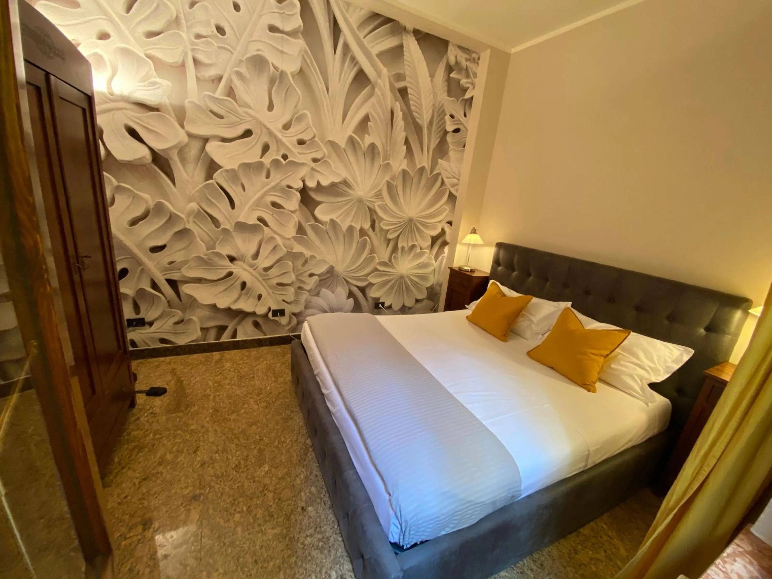 Photo of the whole room, Bed in Rigoletto Rental Rooms