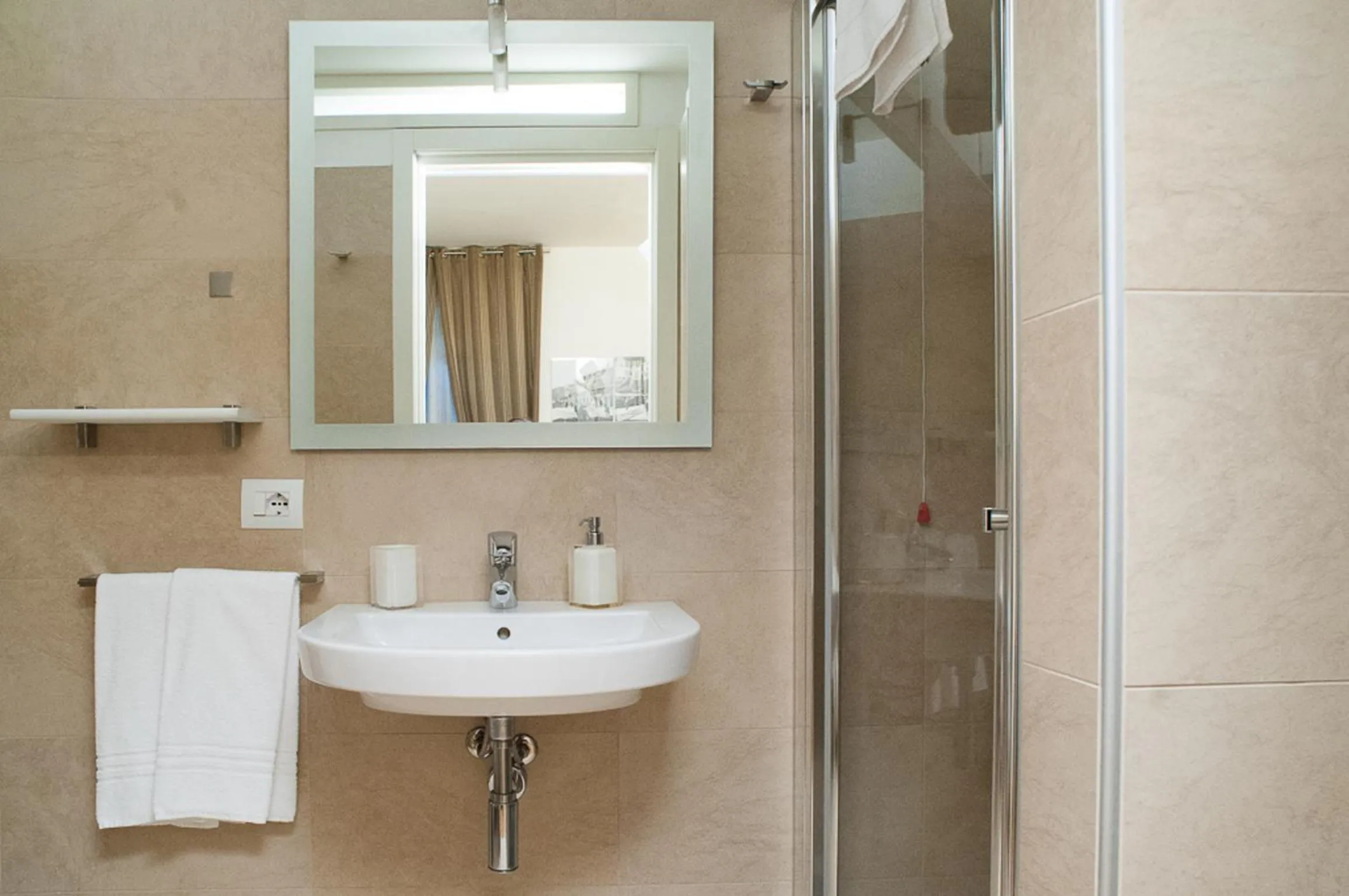 Bathroom in VeronAntica B&B