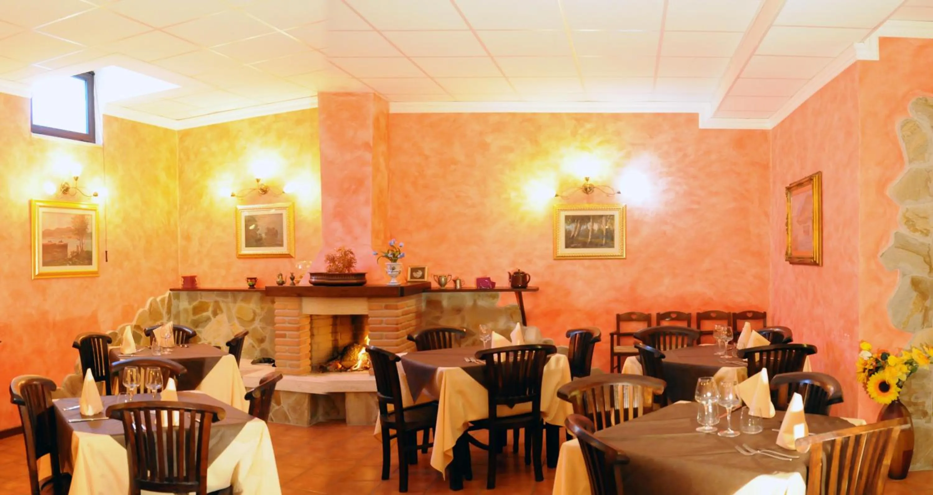 Restaurant/places to eat in Hotel Alisma