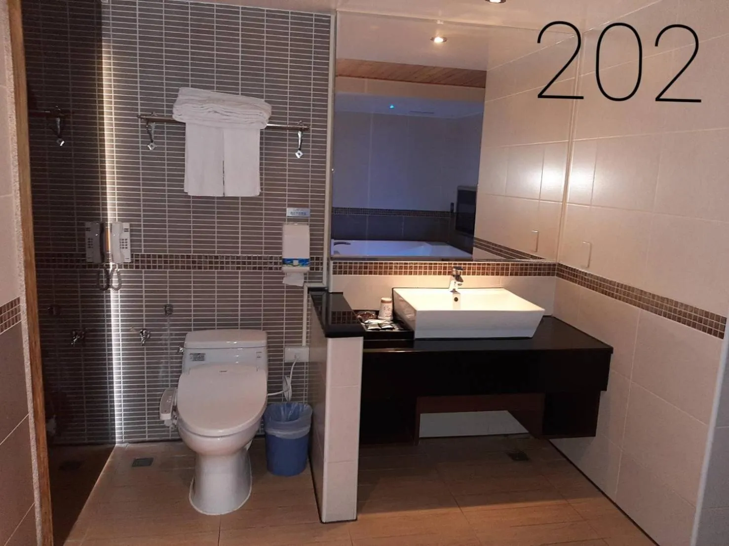 Chateau Motel & Spa (Daliao)