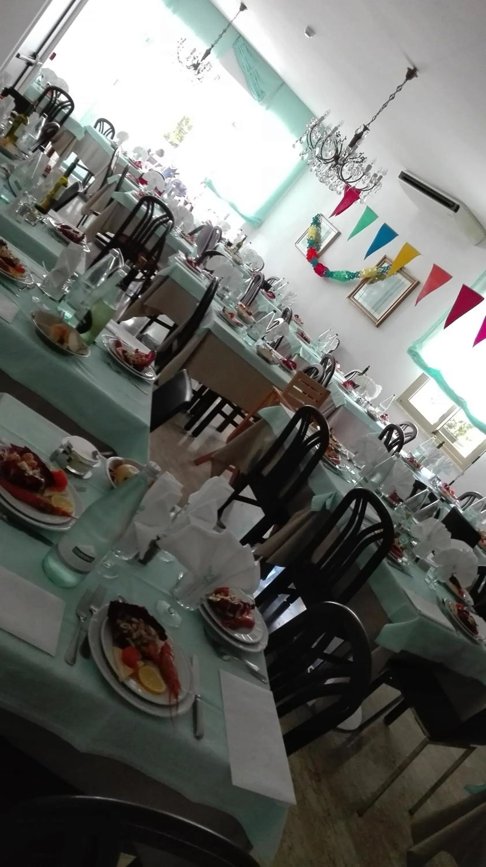 Restaurant/places to eat in Hotel Ivana