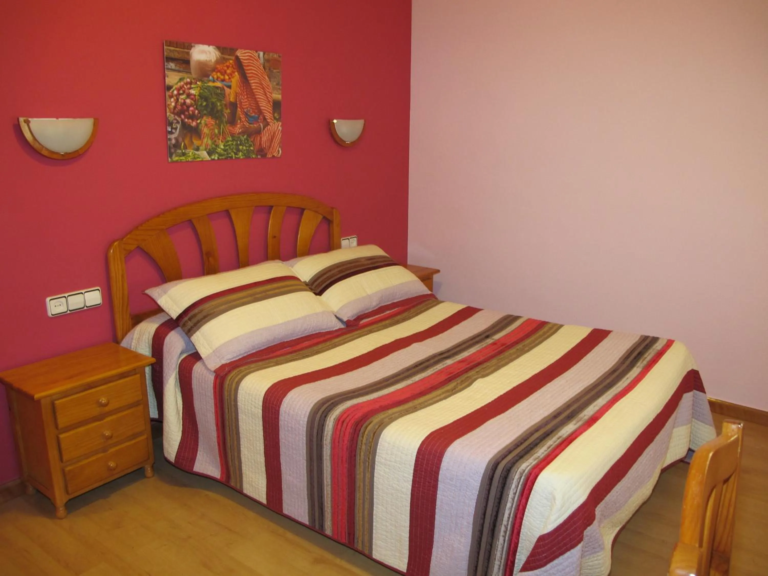 Photo of the whole room, Bed in Hostal Gúdar