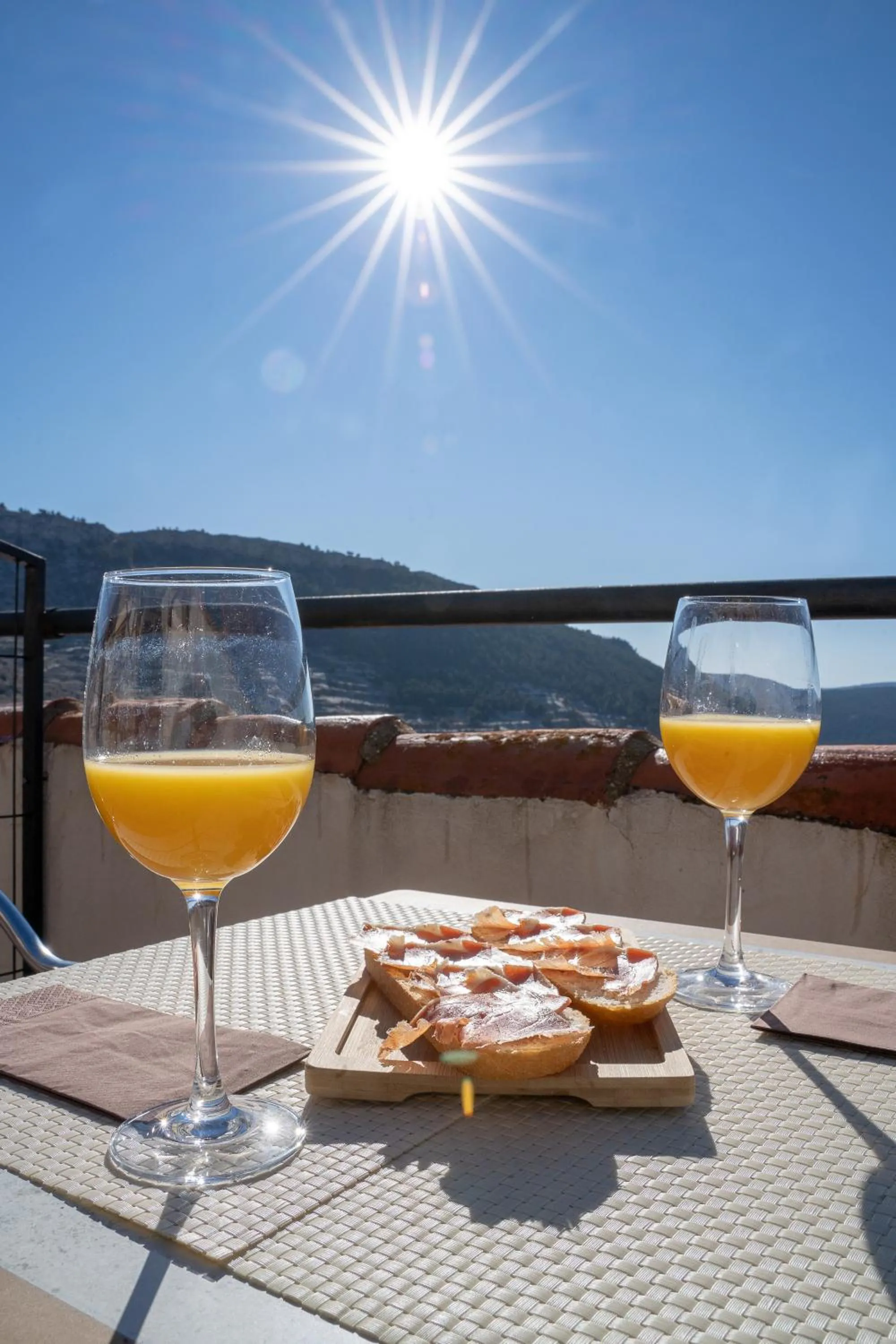 Balcony/Terrace in Hostal Gúdar
