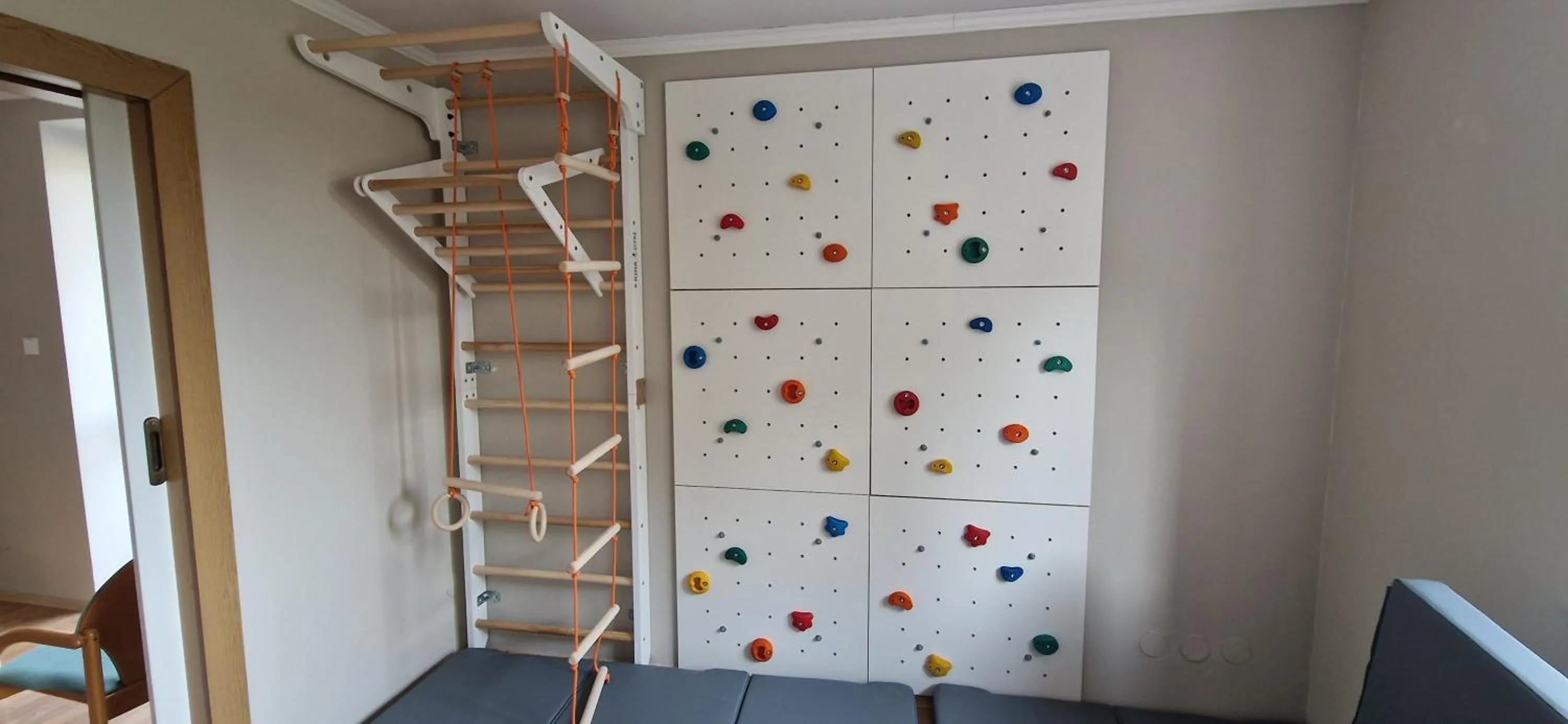 Children play ground, Bathroom in Hotel Wysoka