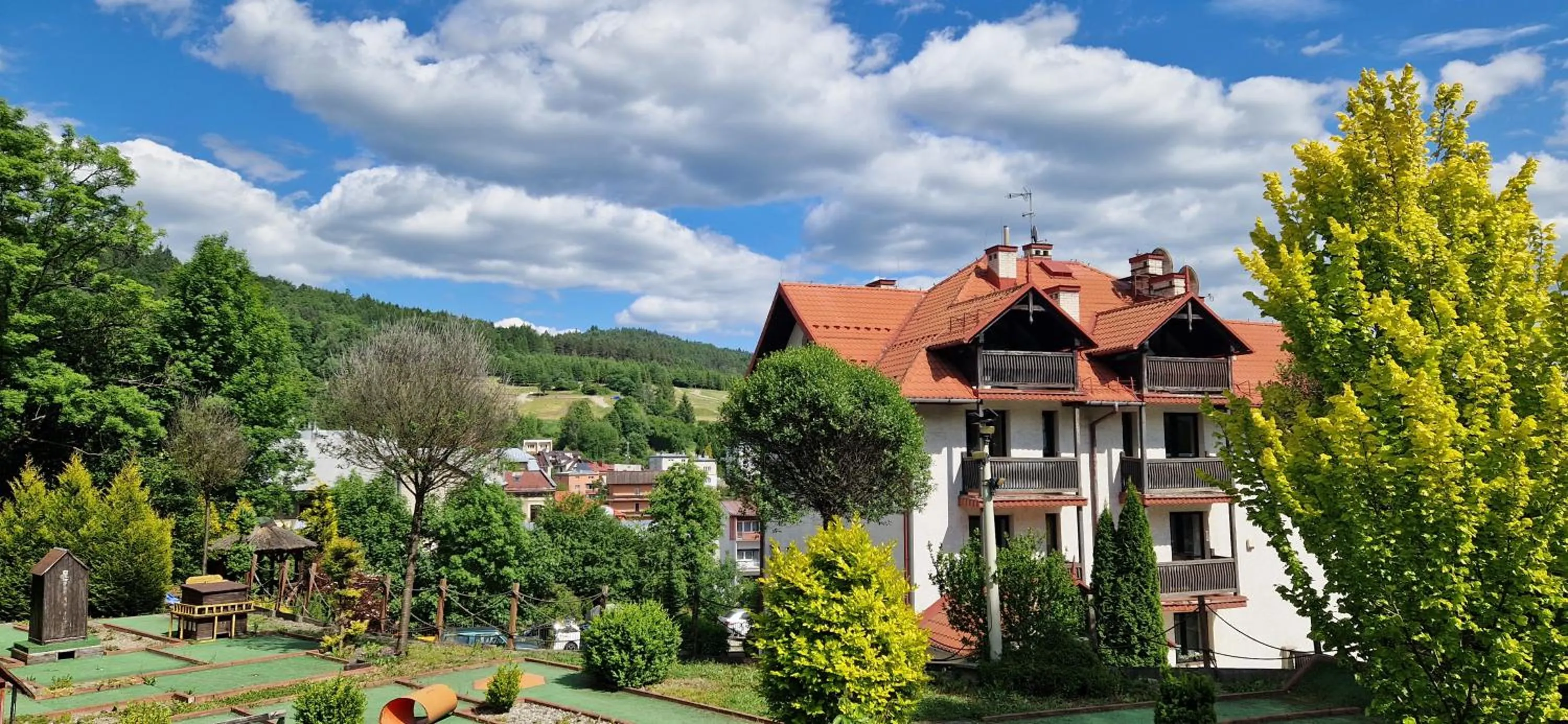 Property Building in Hotel Wysoka