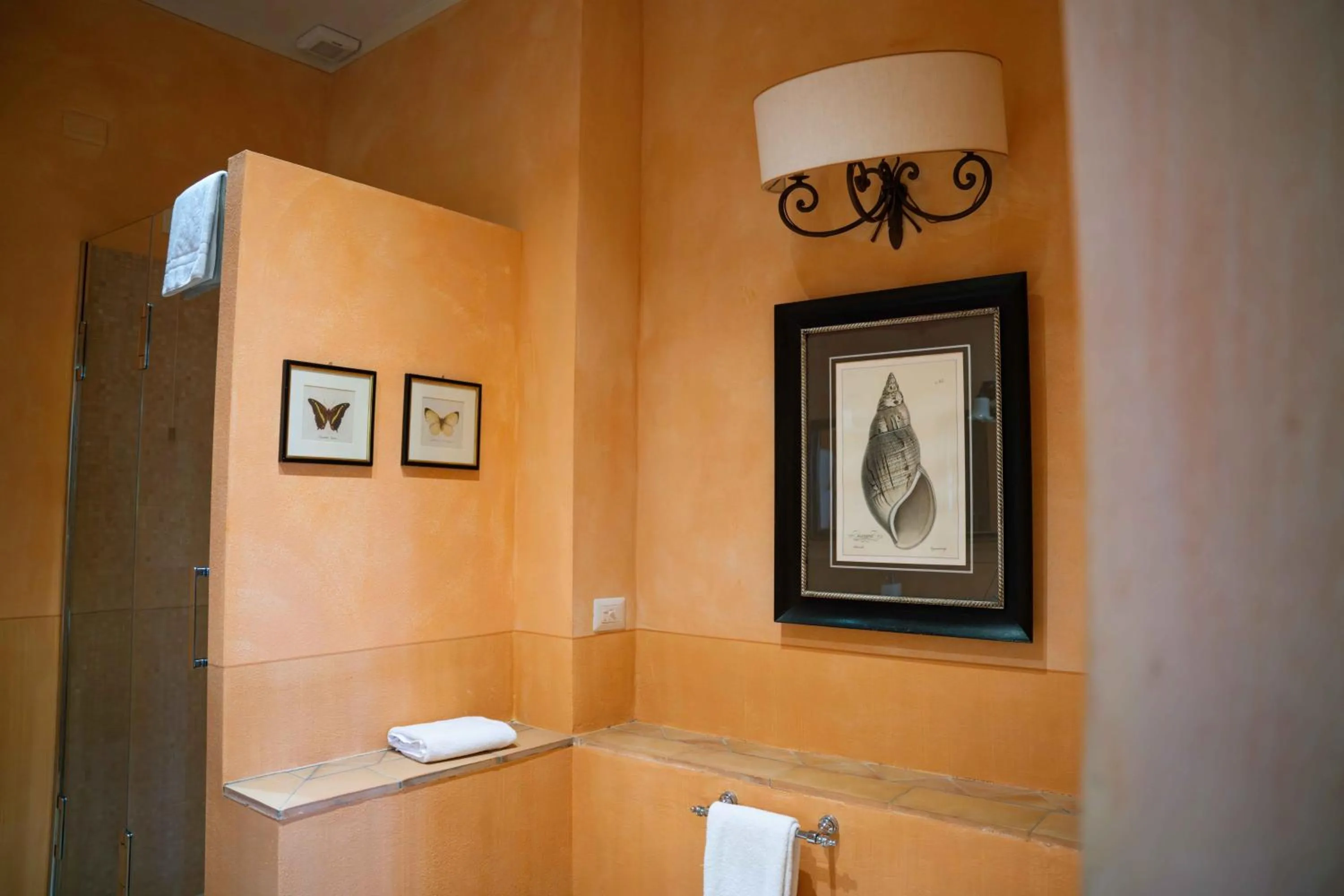 Decorative detail in Fonte De' Medici