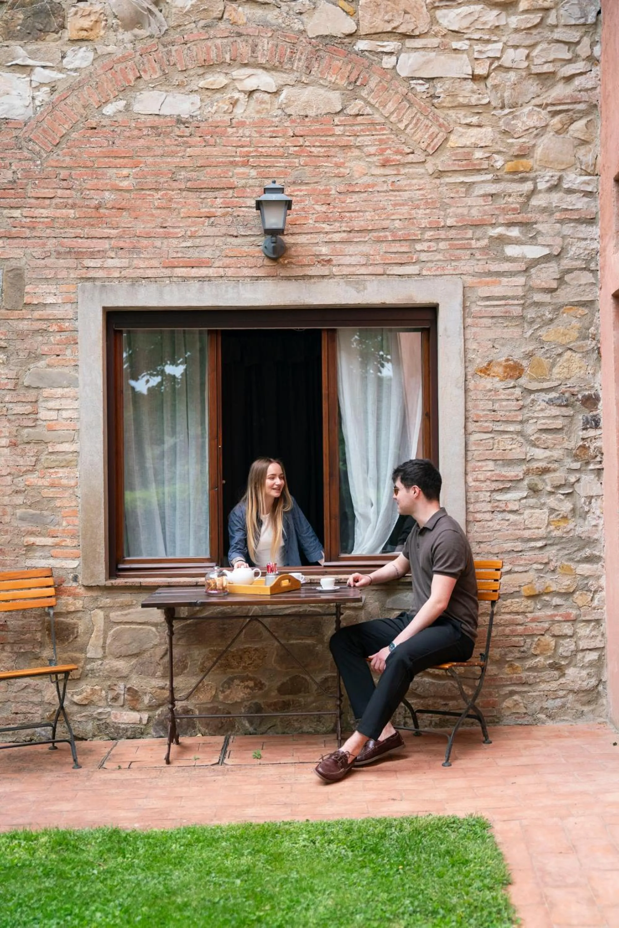 Entertainment in Fonte De' Medici