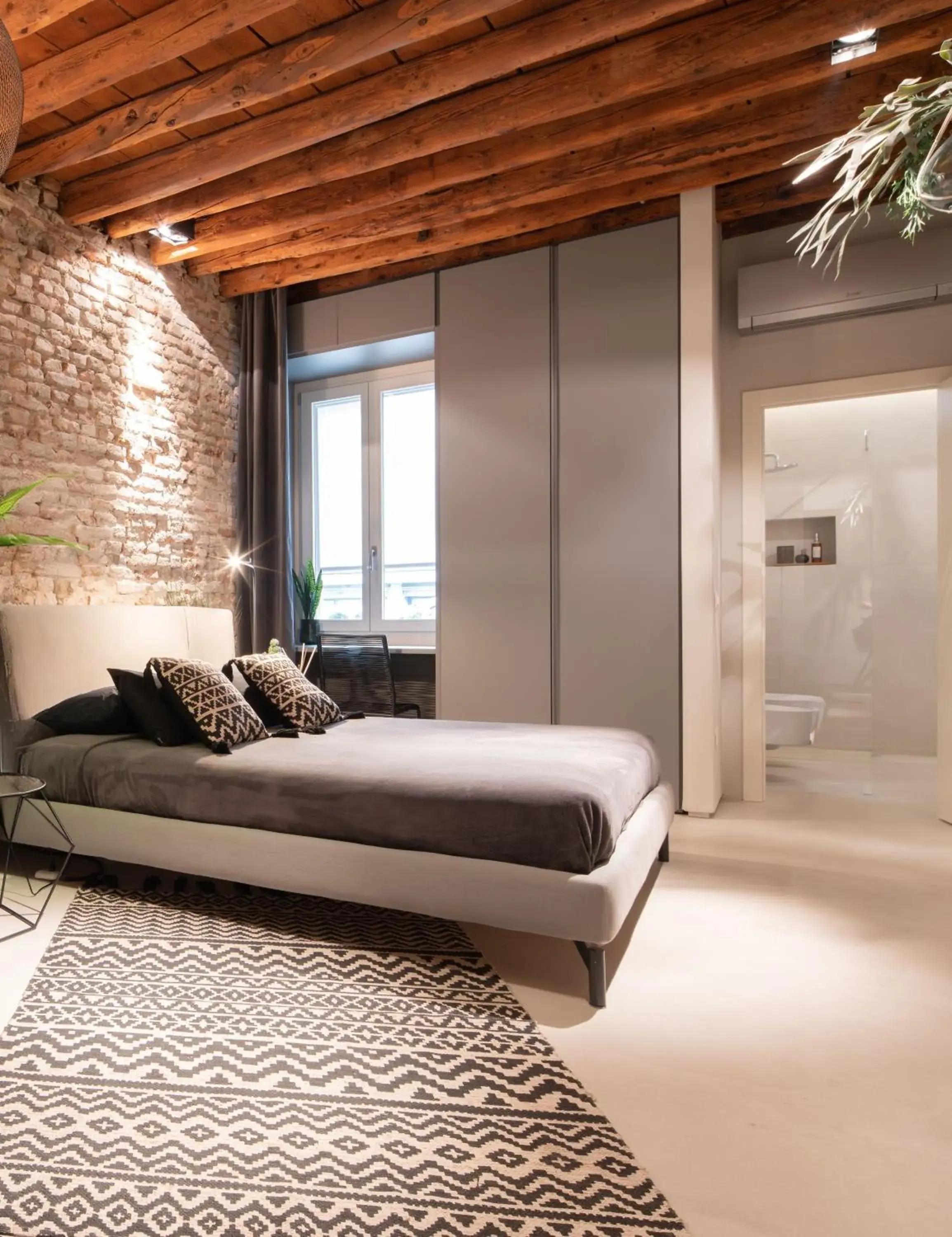 Studio Apartment in OFFICINE CAVOUR Piazza Cavour Studio Apartment in OFFICINE CAVOUR Piazza Cavour
