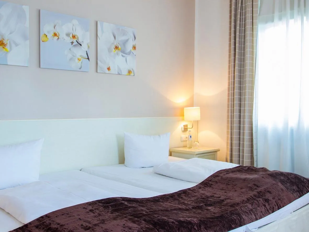 Decorative detail, Bed in Hotel Schlee