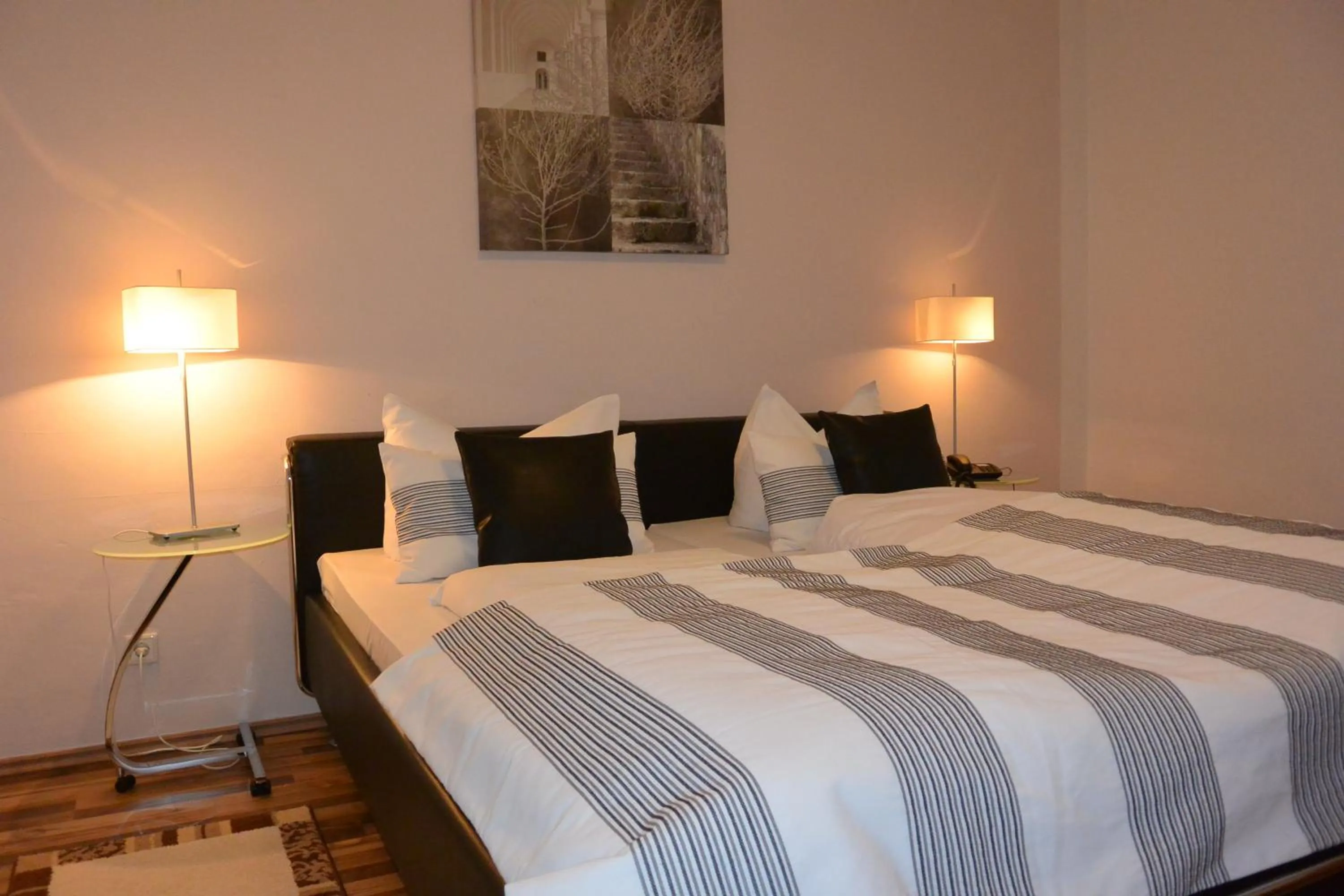 Photo of the whole room, Bed in Hotel Schlee