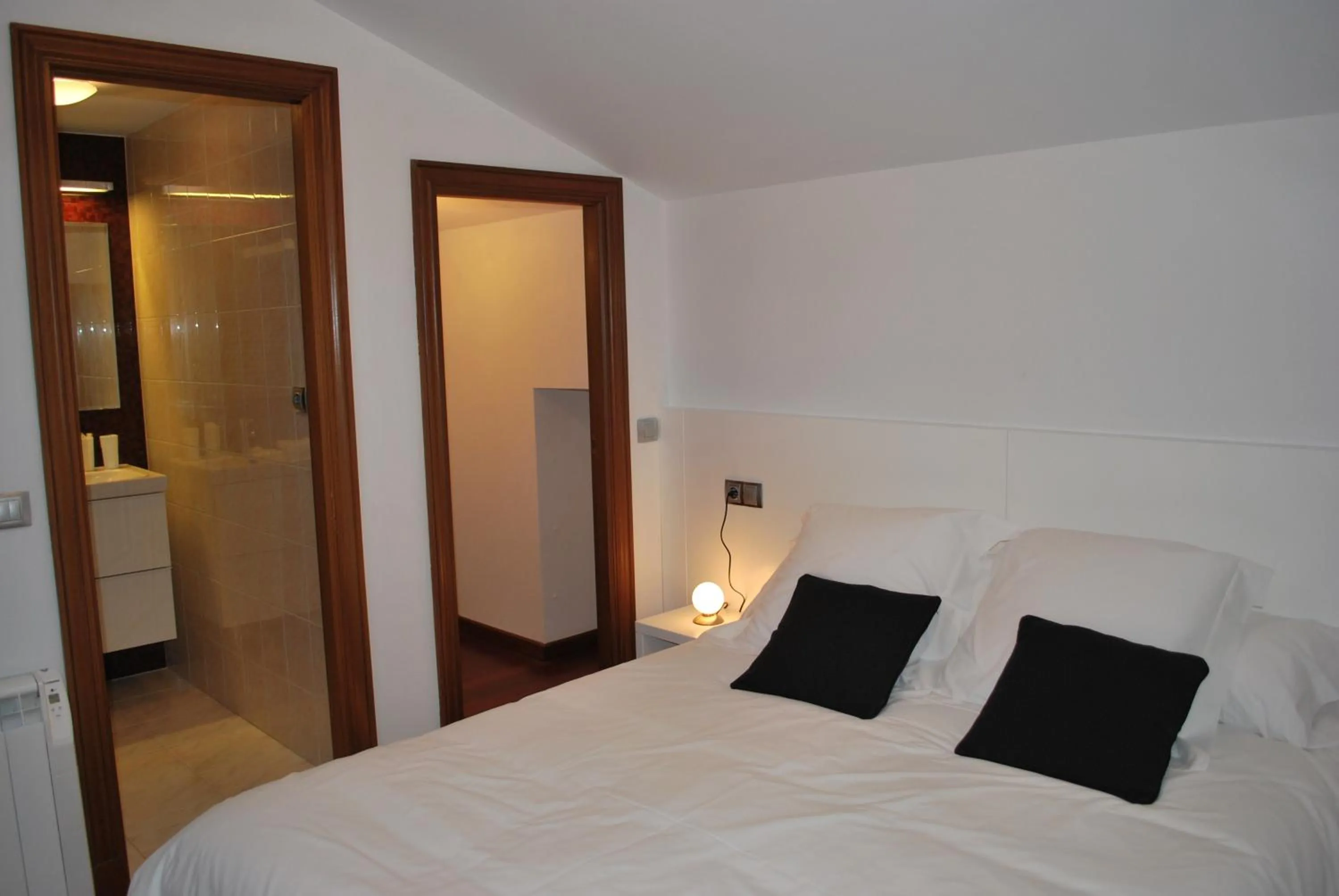 Double Room - Attic in Pensión Acibeche