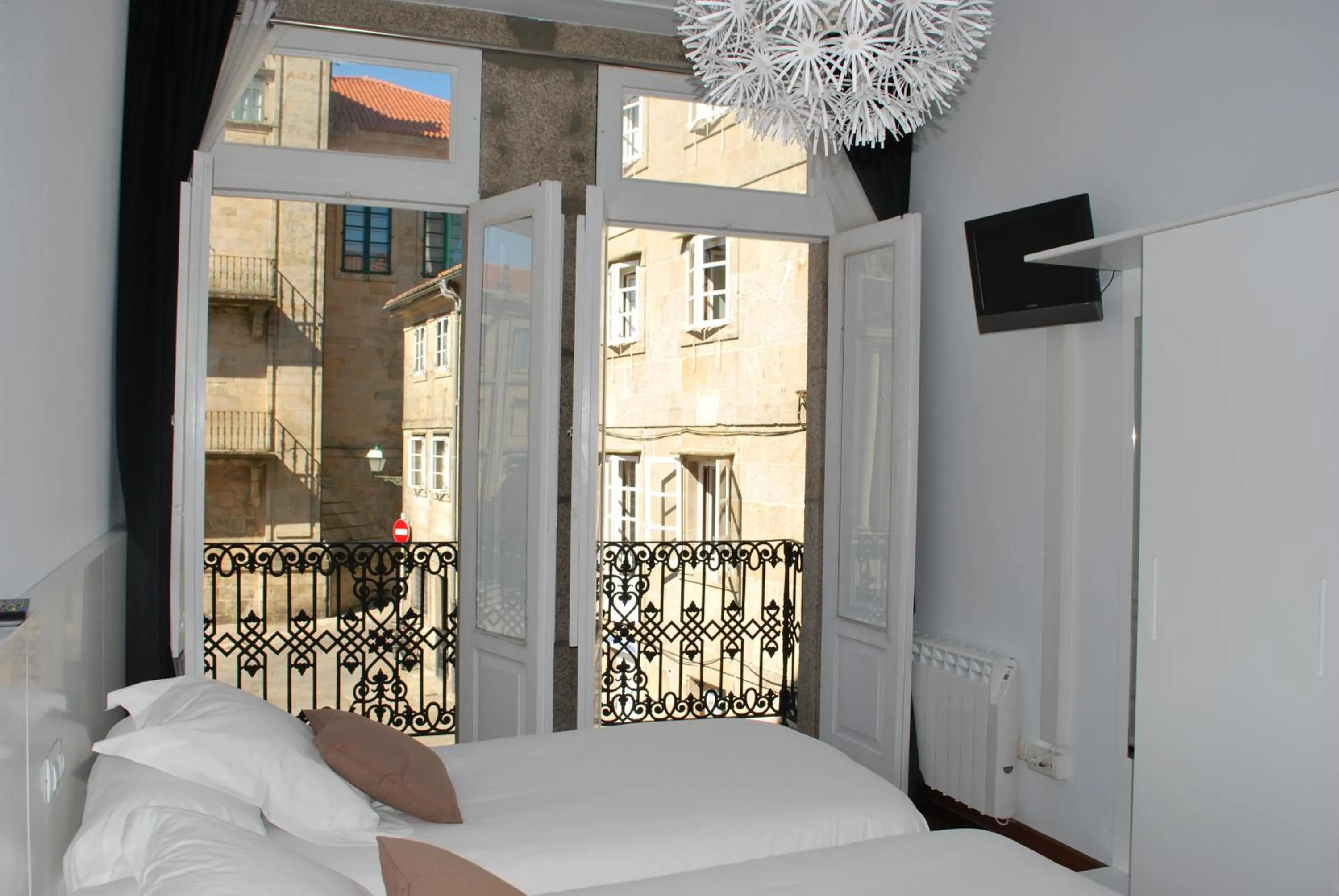 Photo of the whole room, Bed in Pensión Acibeche