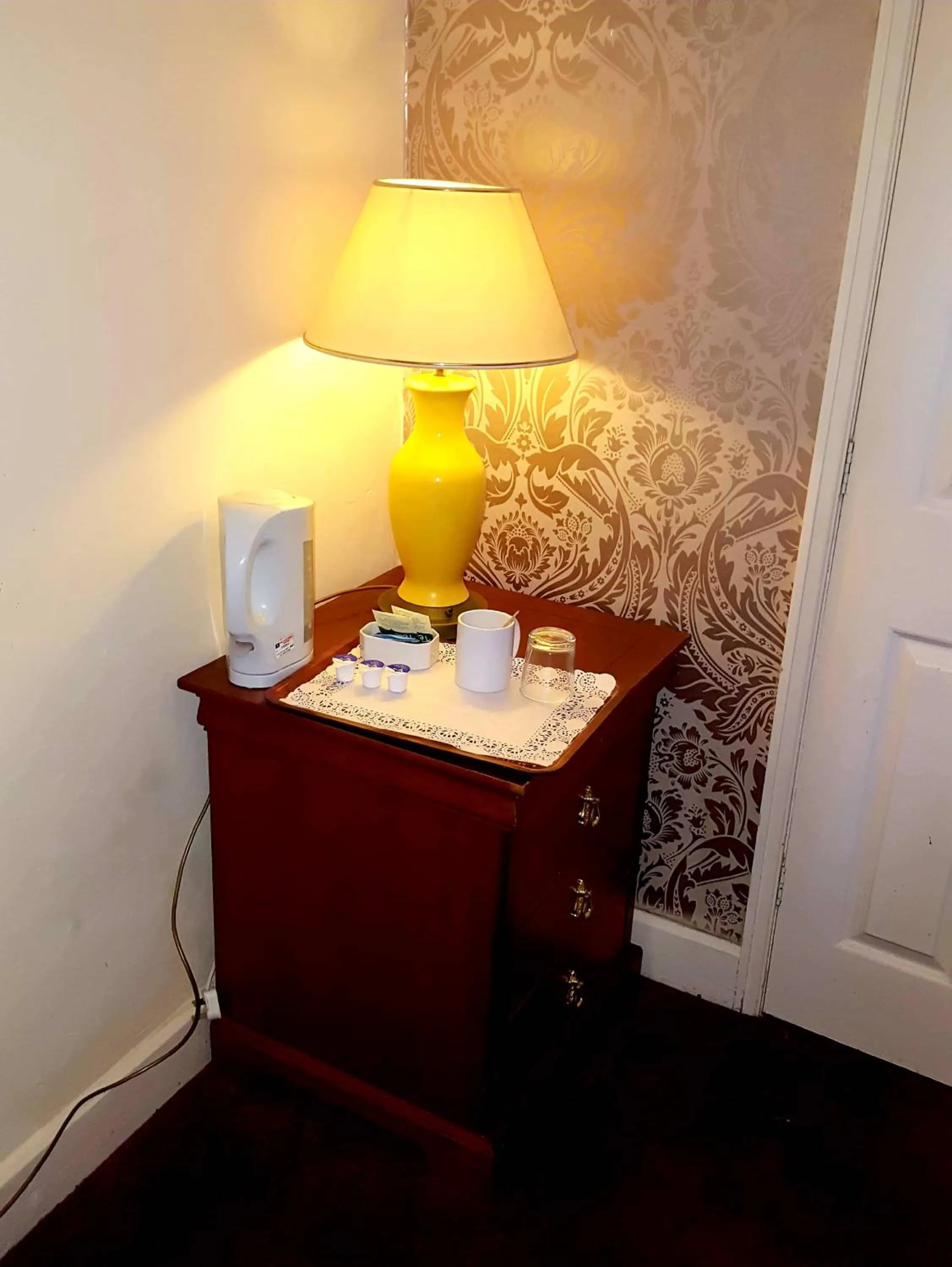 Coffee/tea facilities in New Oscar