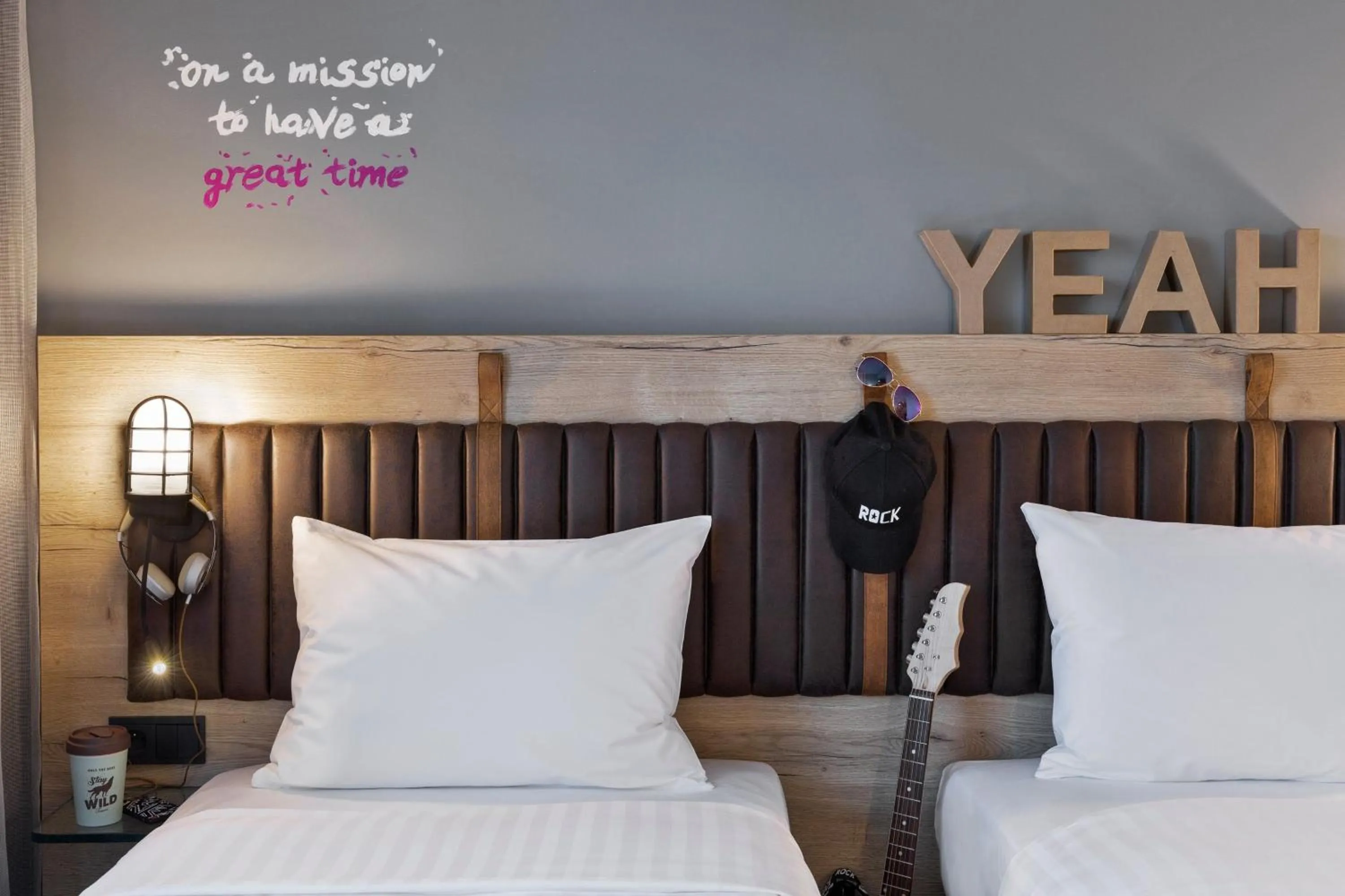 Photo of the whole room, Bed in Moxy Katowice Airport