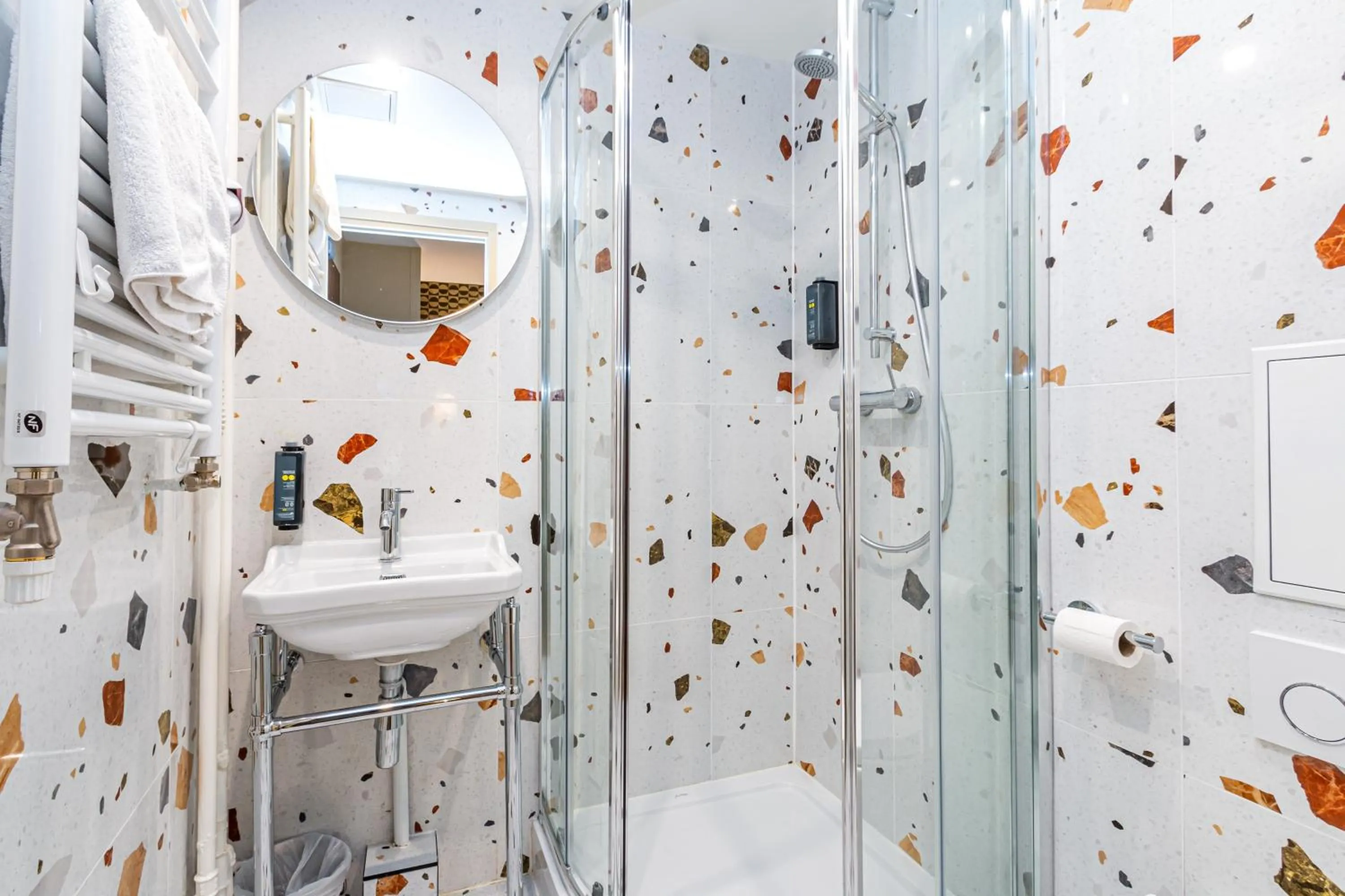 Bathroom in Denfert-Montparnasse