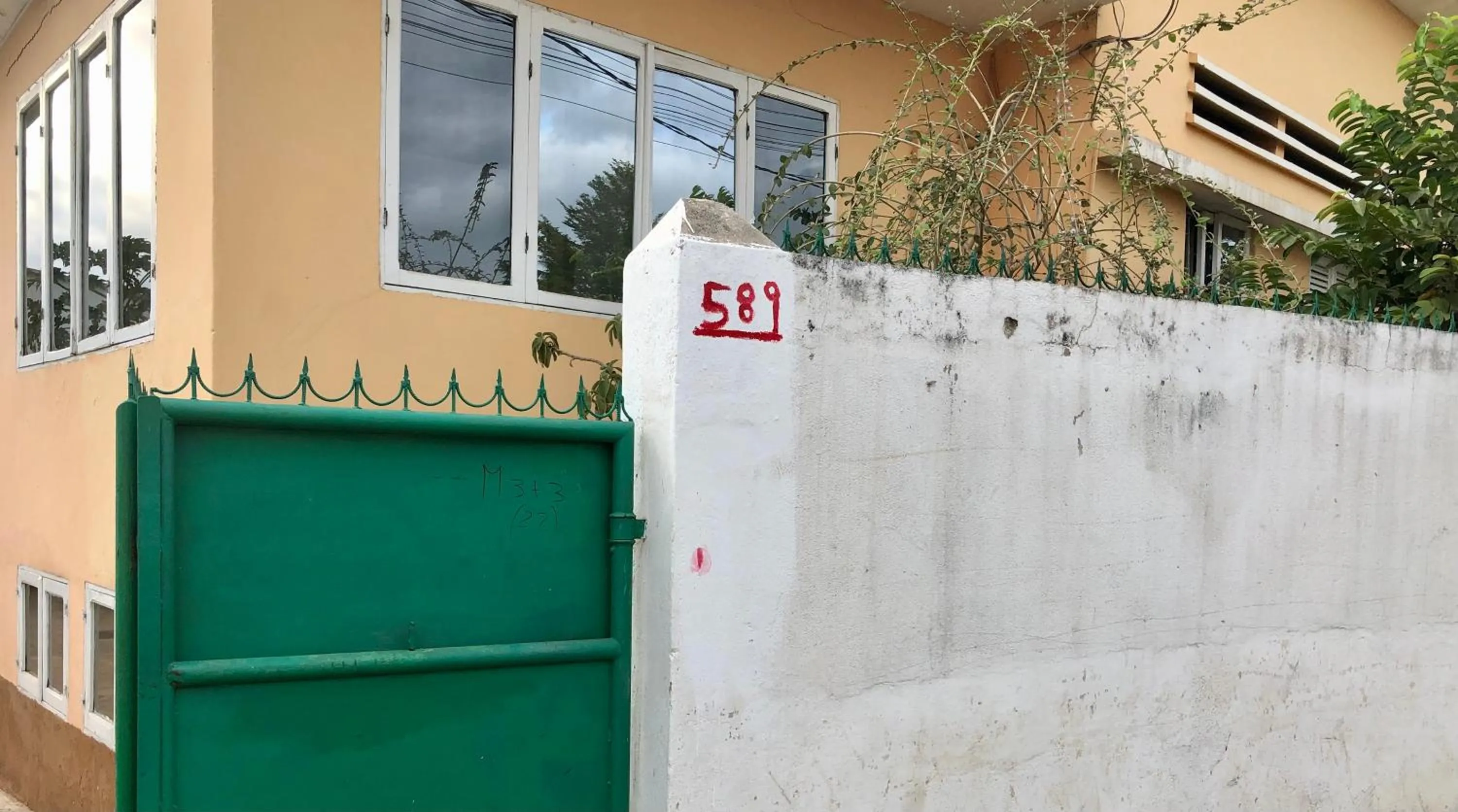 Property building in Casa de Ferias