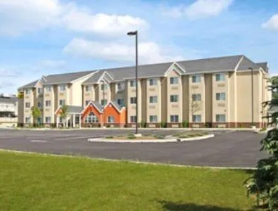 Facade/entrance in Microtel Inn & Suites