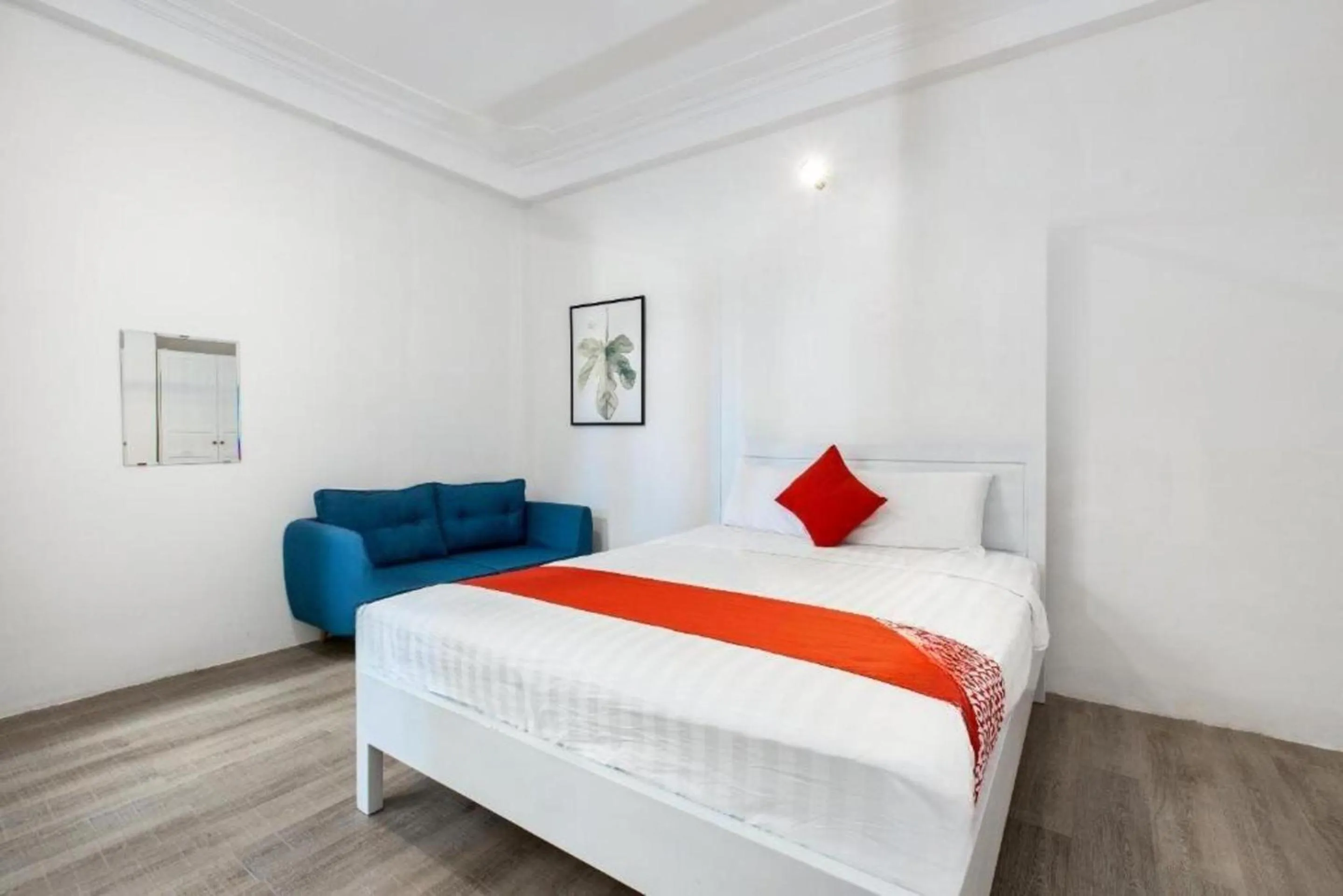 Bedroom, Bed in GIS Hotel Nha Trang & Motorbike Rental