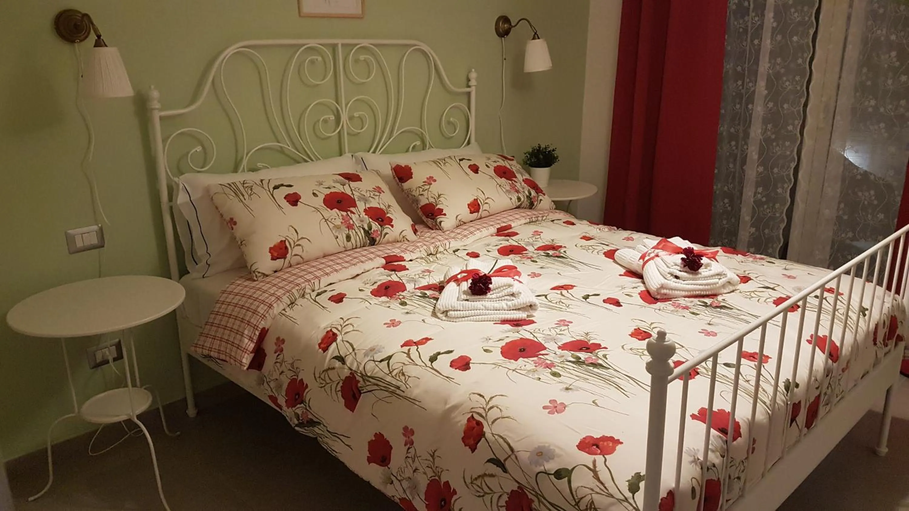 Bed in MareLuna b&b