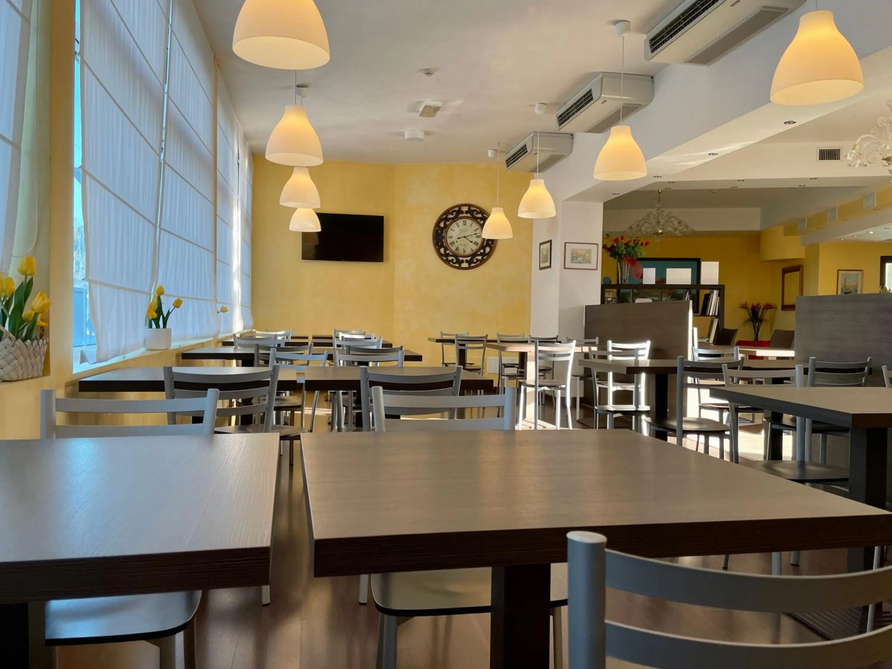 Restaurant/places to eat in Hotel Alverì