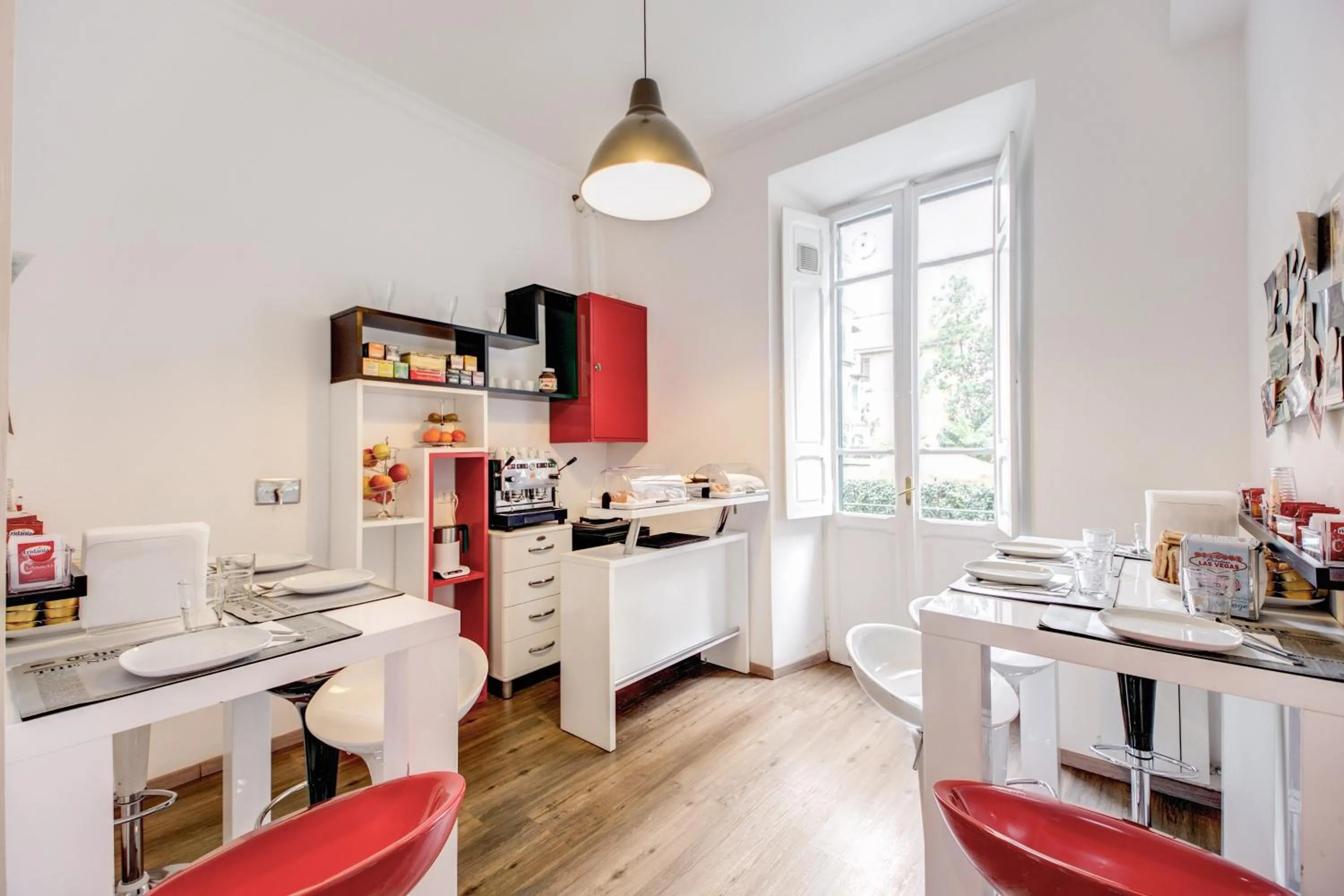 Dining area in Imperia Suite