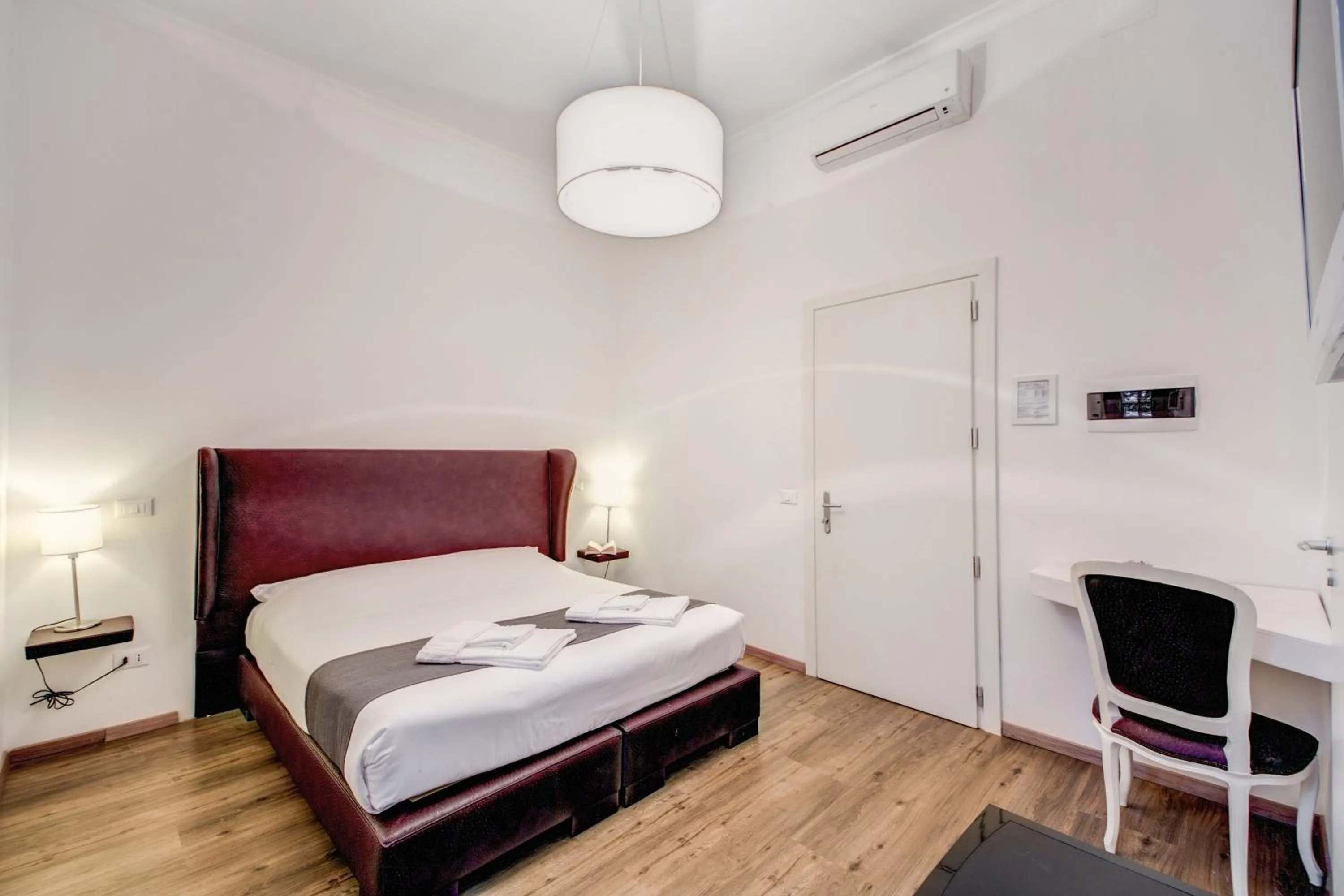 Bed in Imperia Suite