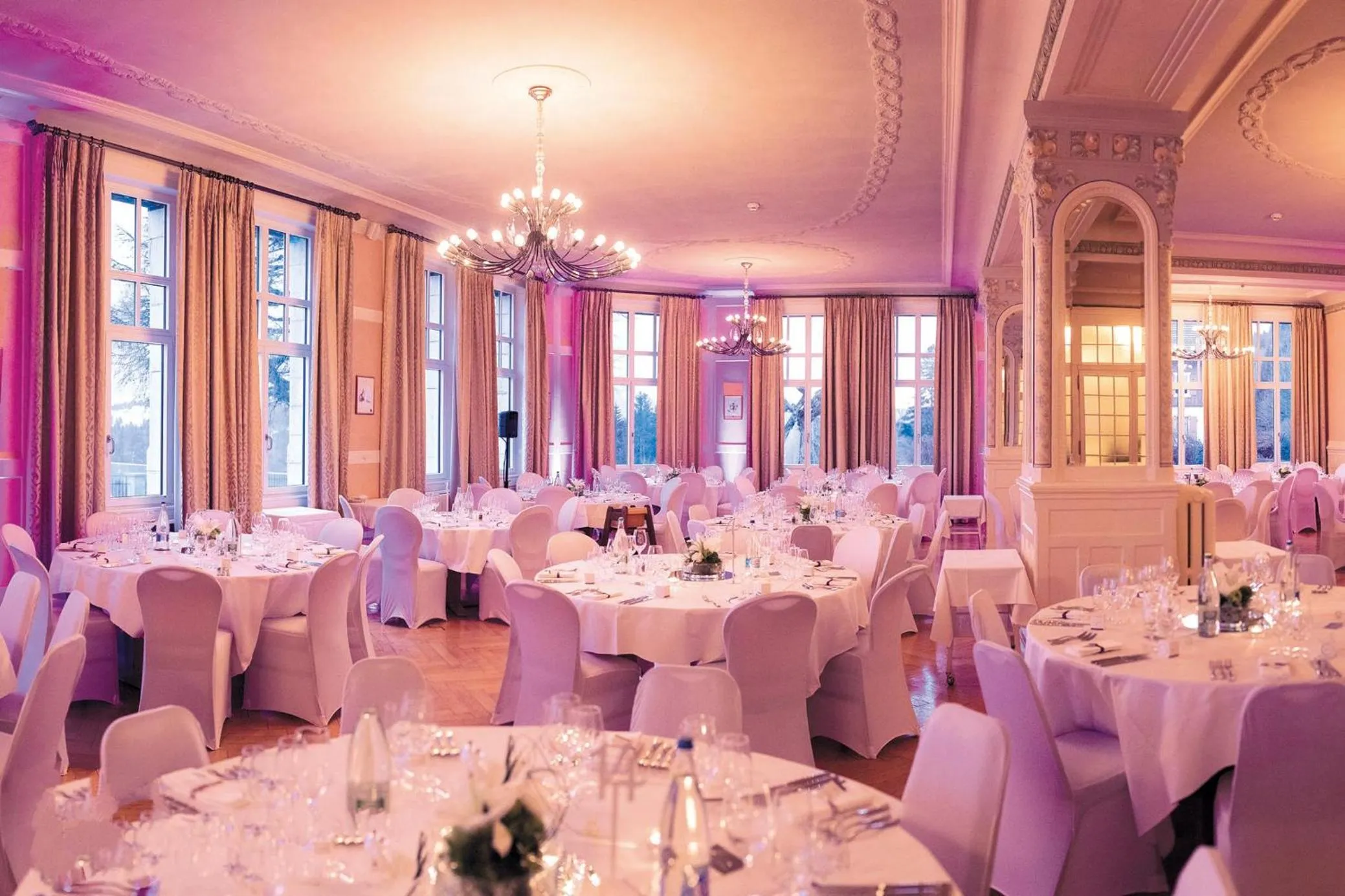 Restaurant/places to eat in Grand Hôtel des Rasses & Wellness