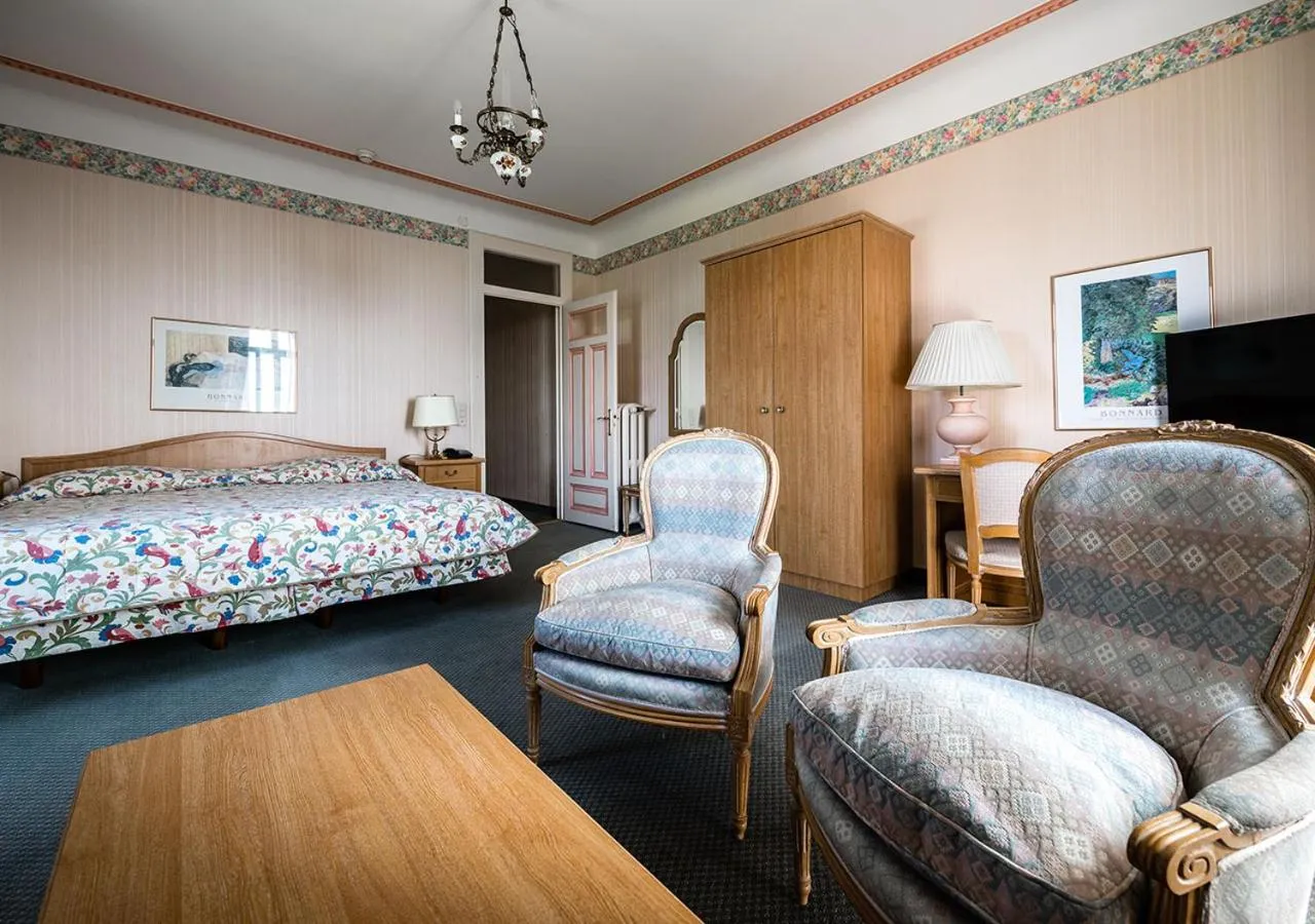 Bedroom, Bed in Grand Hôtel des Rasses & Wellness