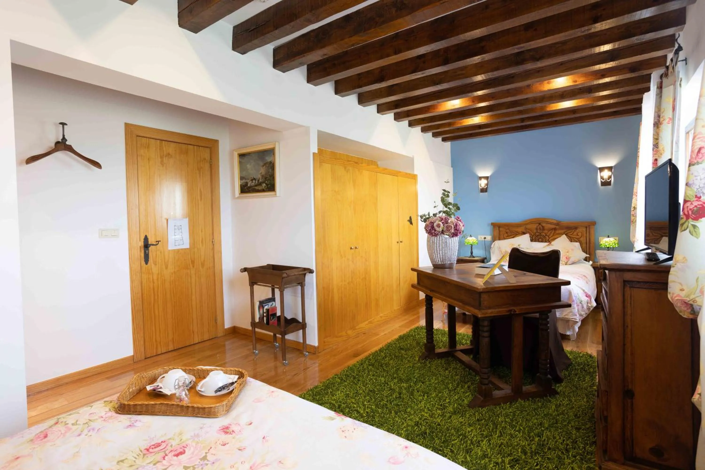 TV and multimedia, Bed in Posada de Eufrasio