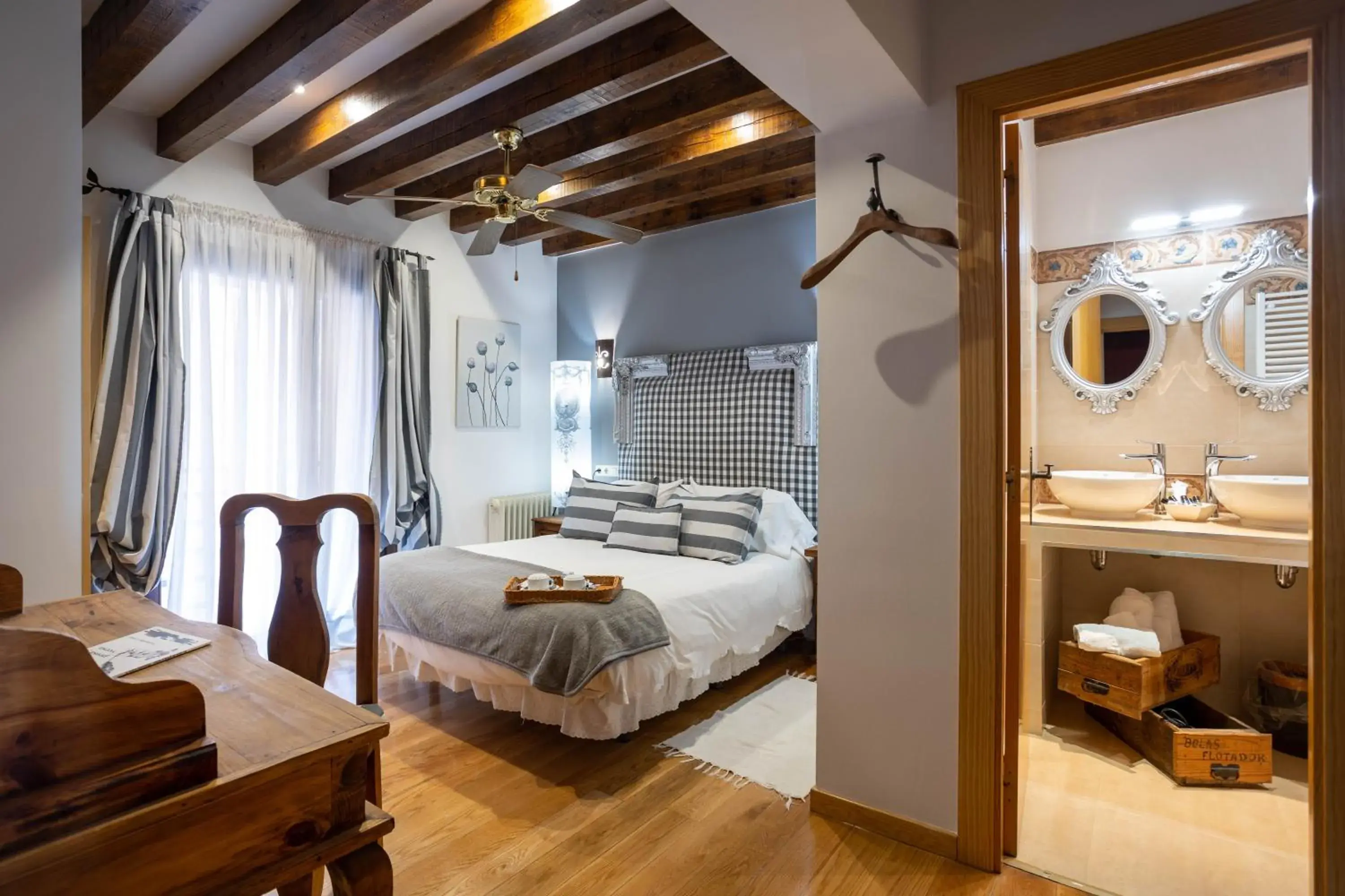 Double Room - single occupancy in Posada de Eufrasio Double Room - single occupancy in Posada de Eufrasio