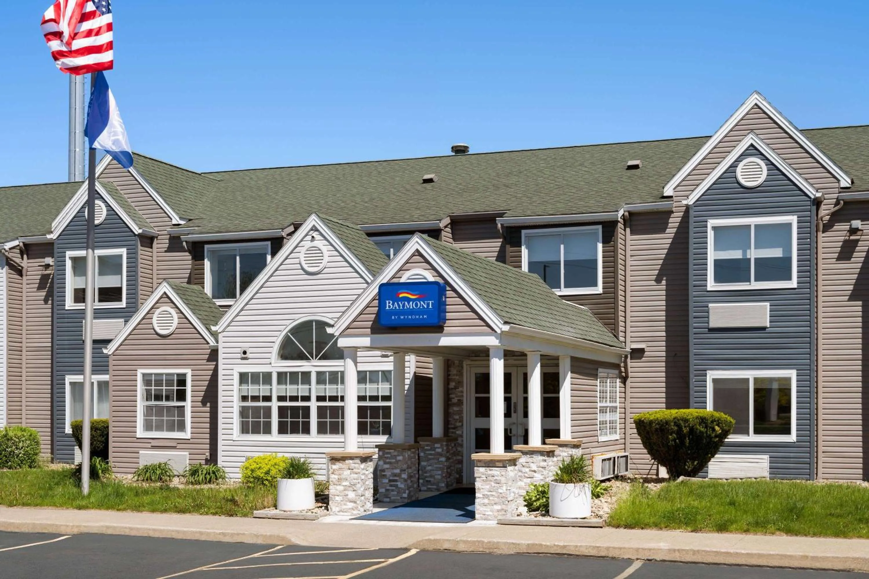 Property building in Baymont by Wyndham Boardman