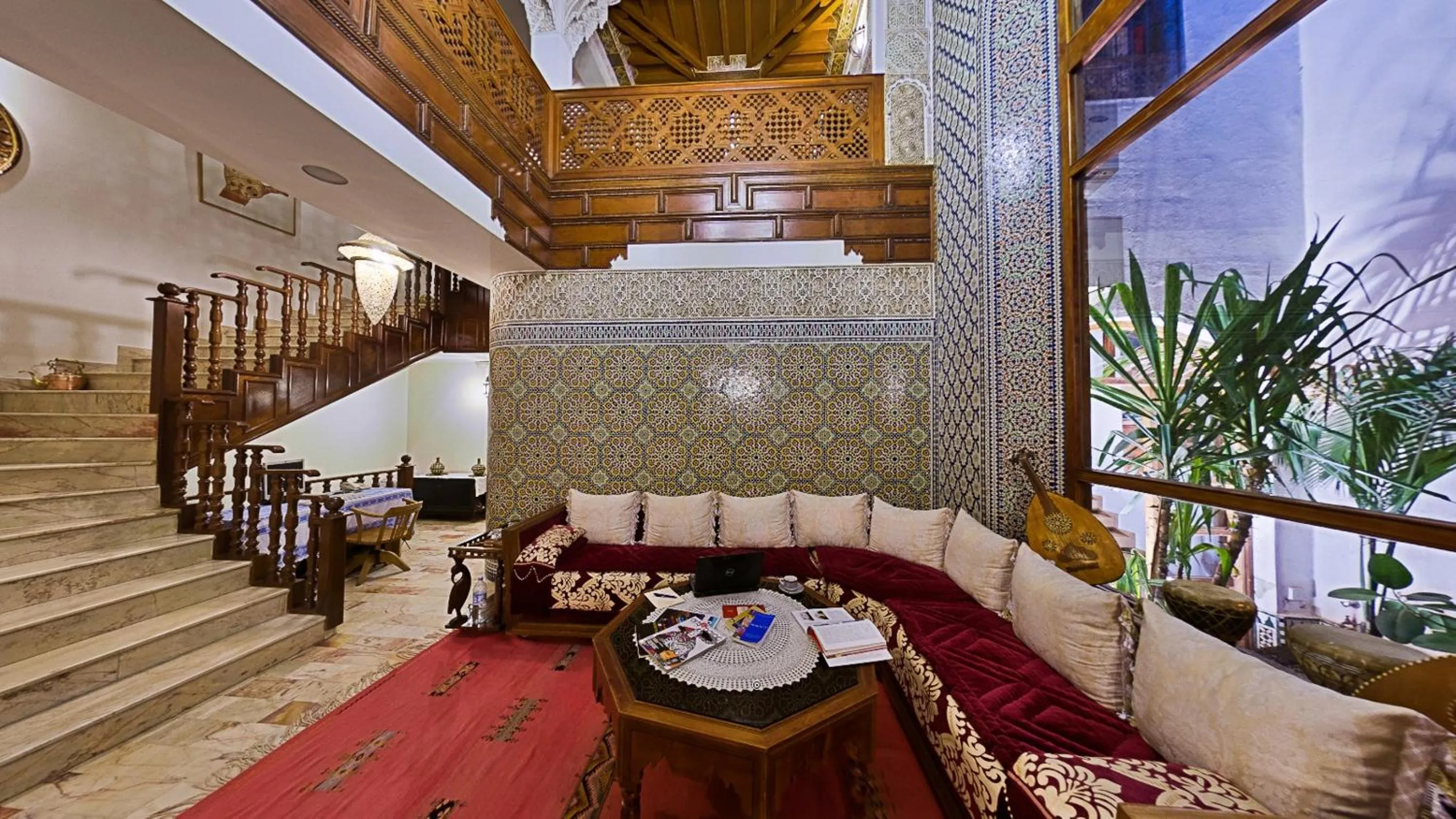 Communal lounge/ TV room in Riad Dar Ziryab