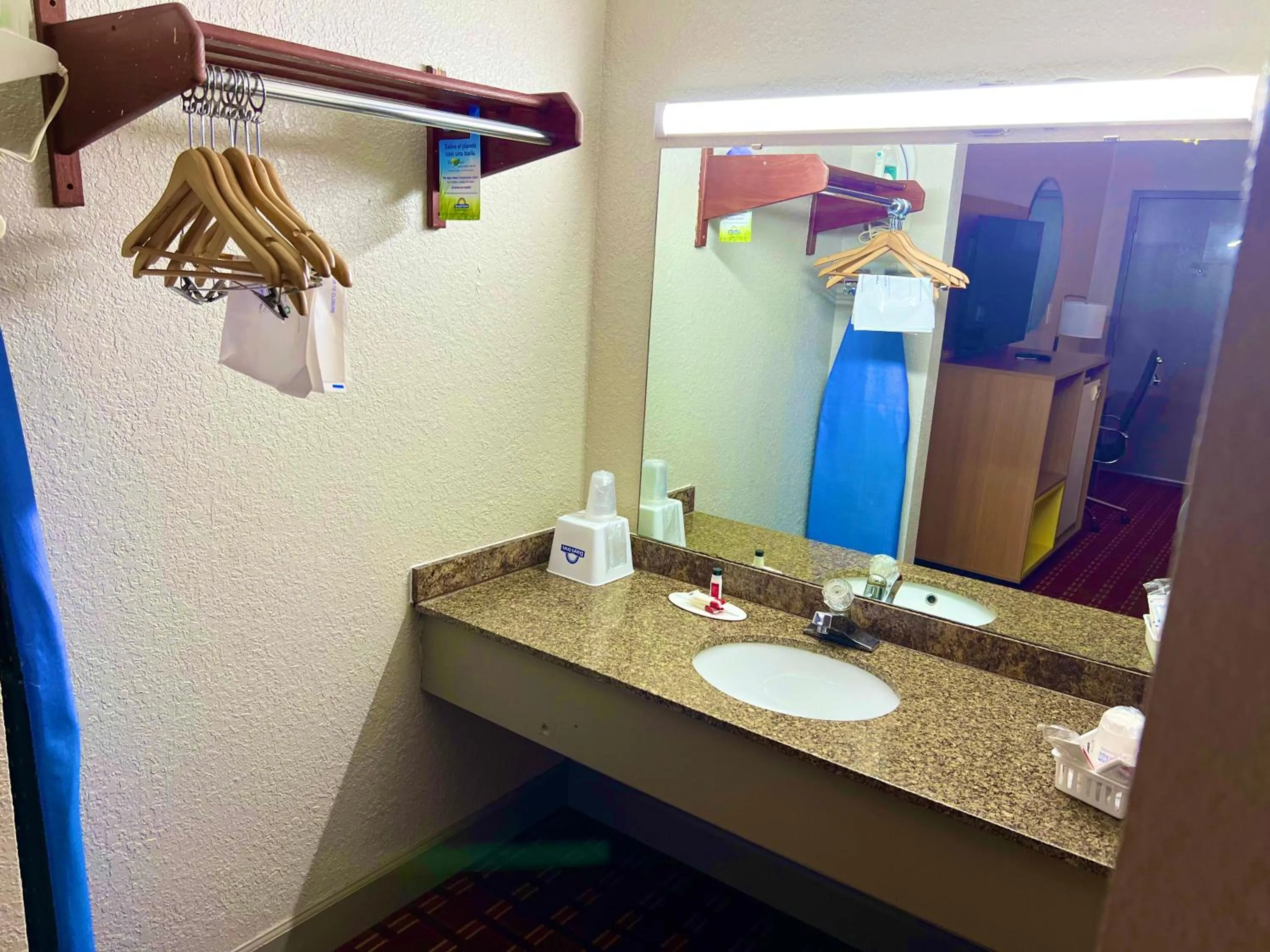 Days Inn by Wyndham Athens