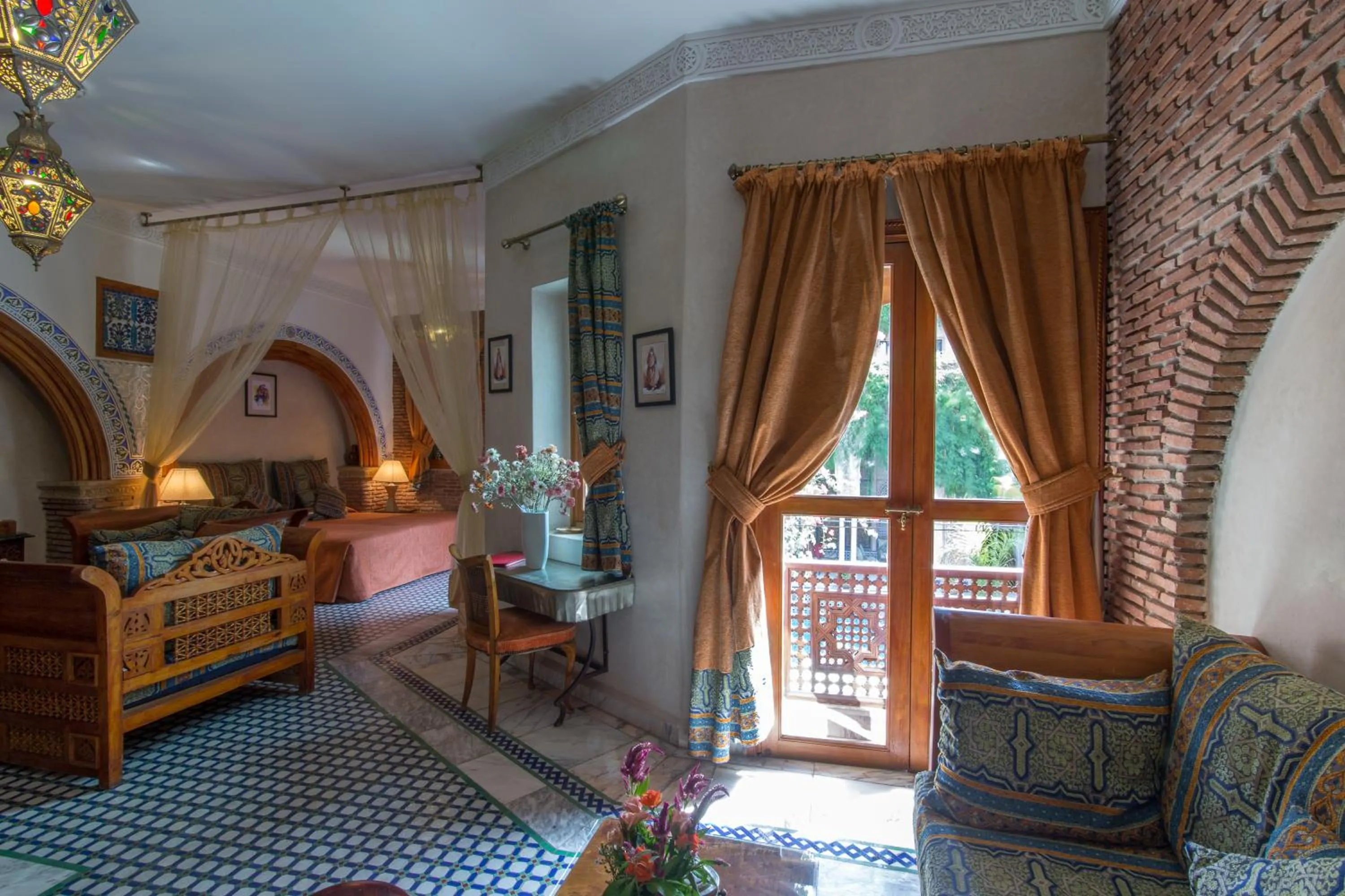 Living room, Bed in Riad Palais Sebban