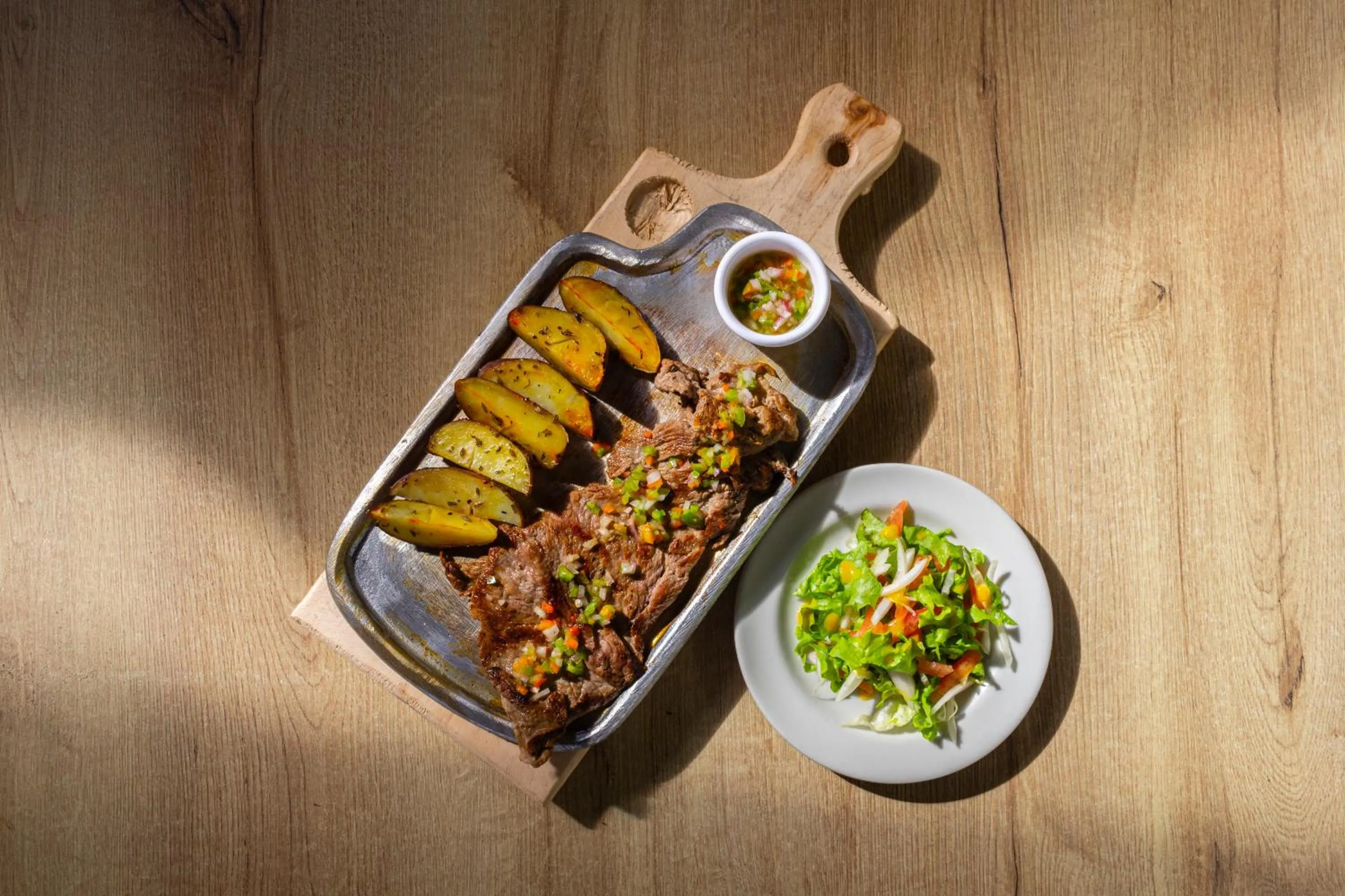 Restaurant/places to eat in Hotel Los Veleros Santa Marta