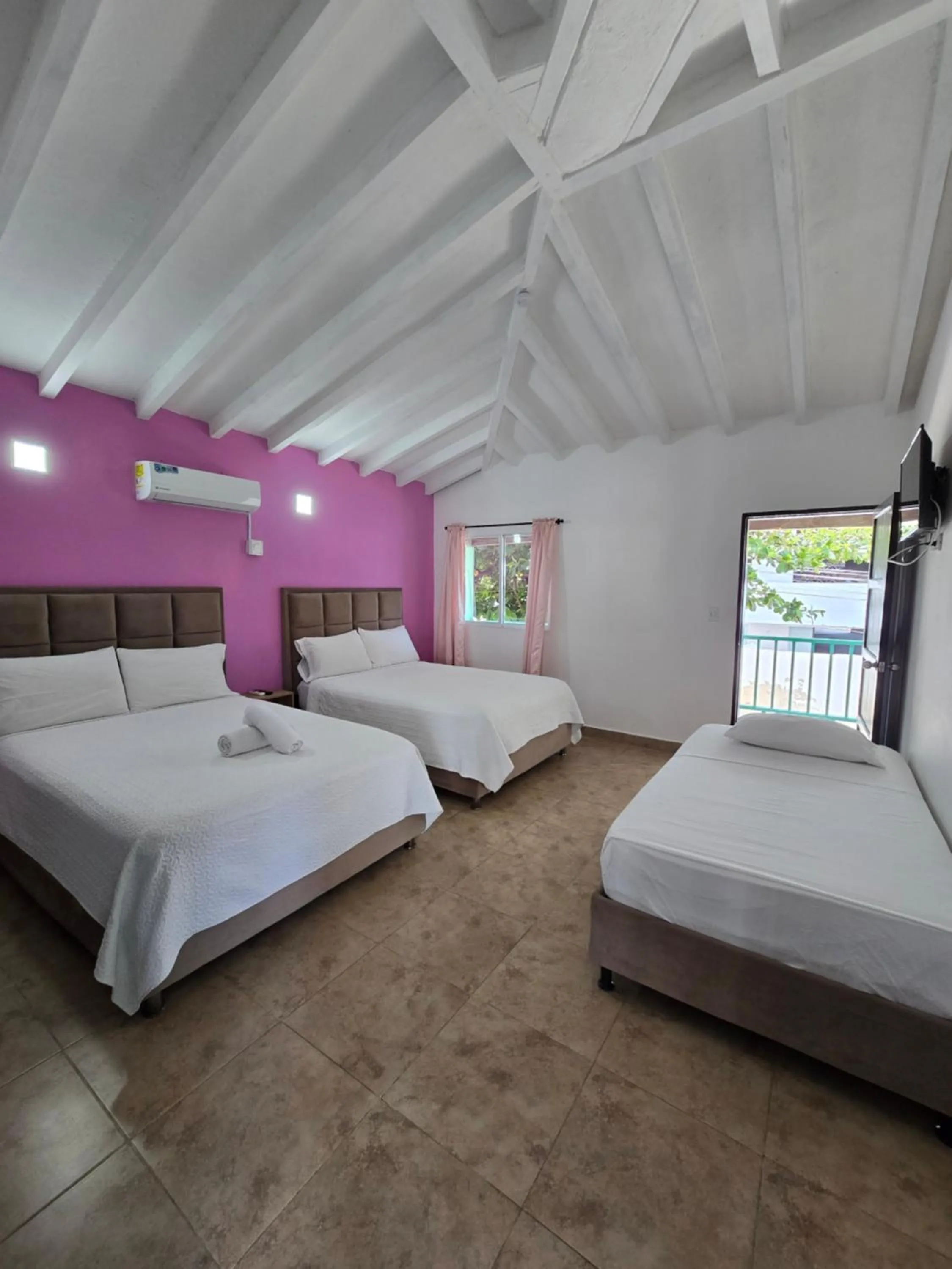 Bed in Hotel Los Veleros Santa Marta