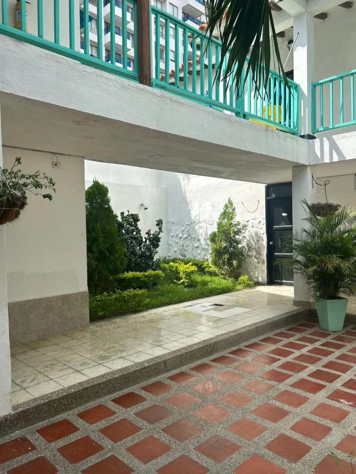 Garden view in Hotel Los Veleros Santa Marta