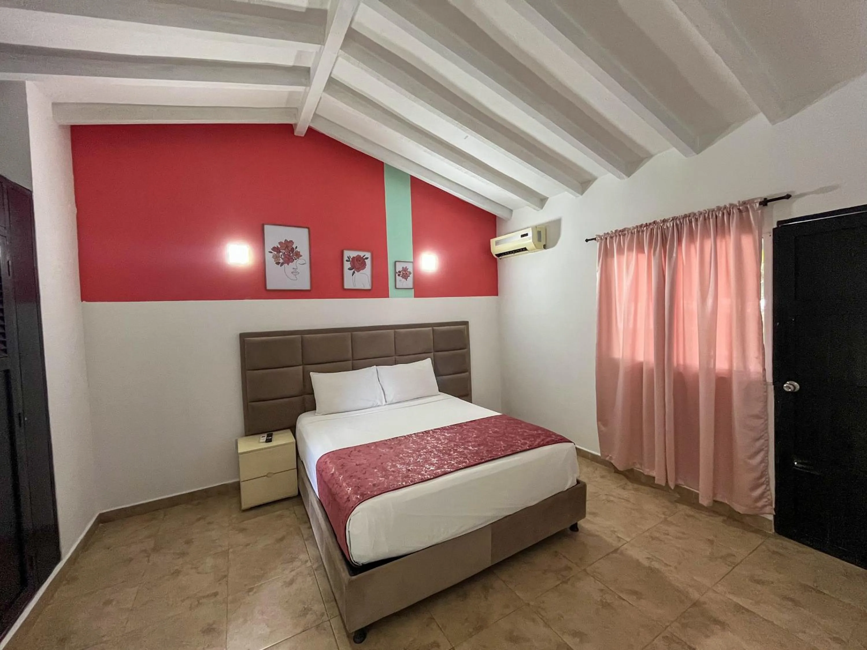 air conditioner, Bed in Hotel Los Veleros Santa Marta