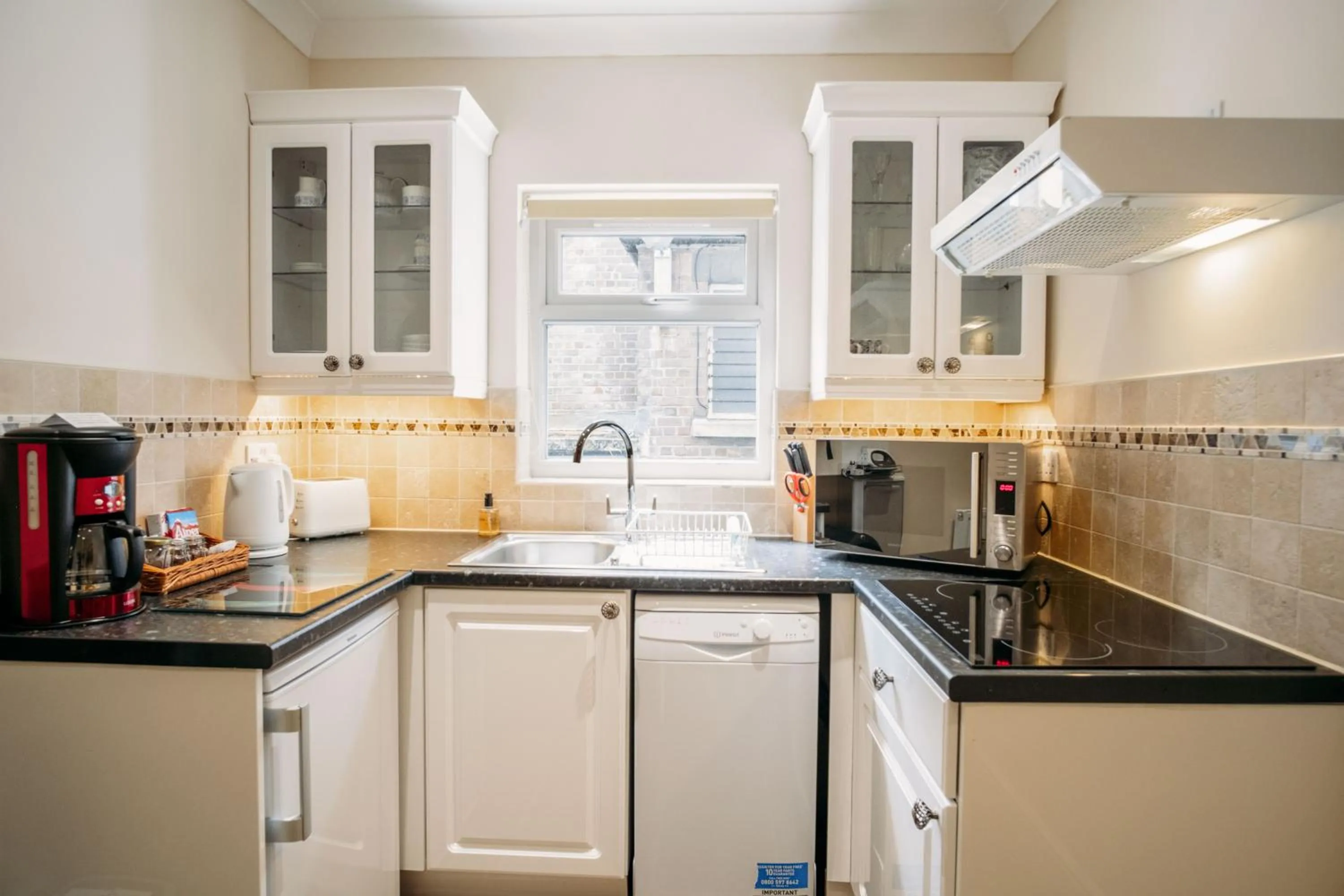 Kitchen or kitchenette in The Town House