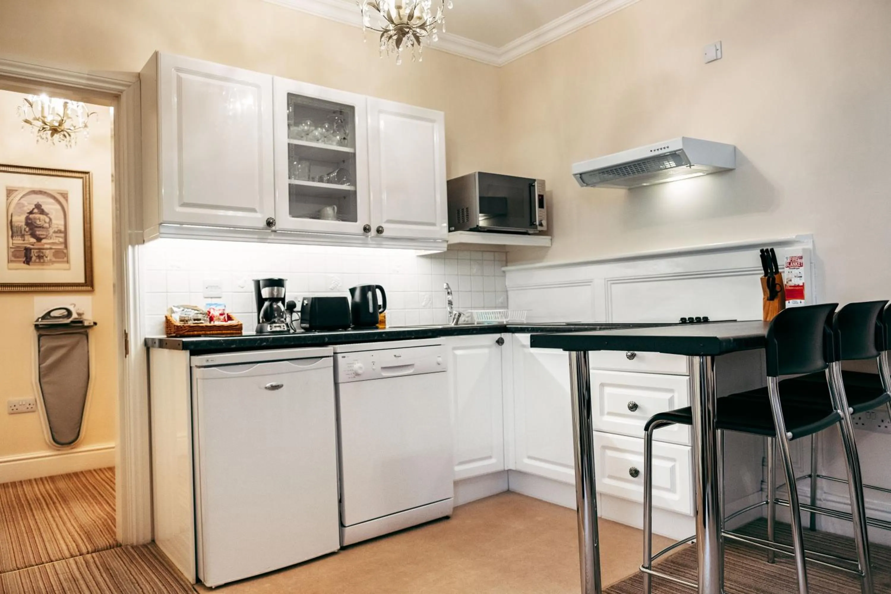Kitchen or kitchenette in The Town House