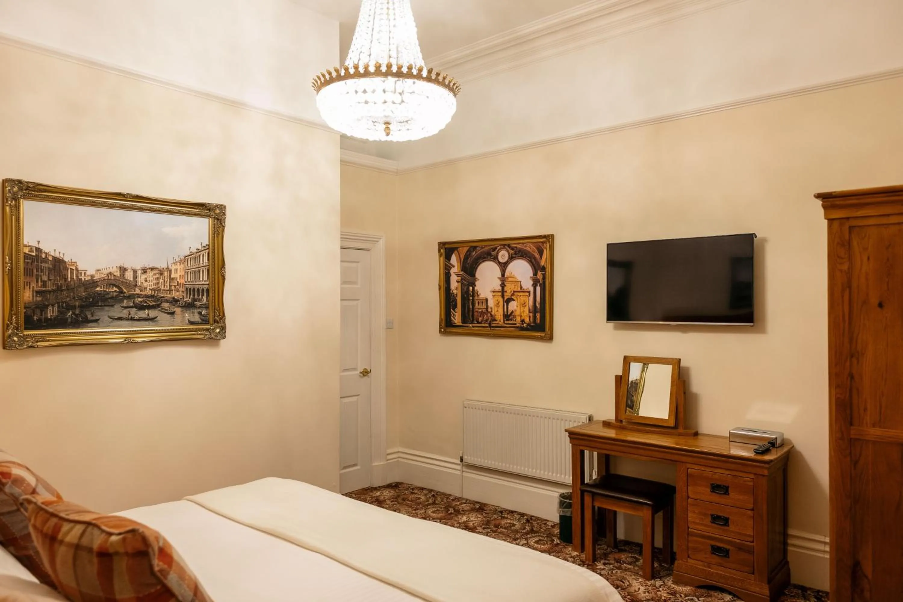 Bed in The Town House