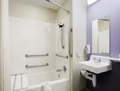 Bathroom in Microtel Inn & Suites by Wyndham Columbia