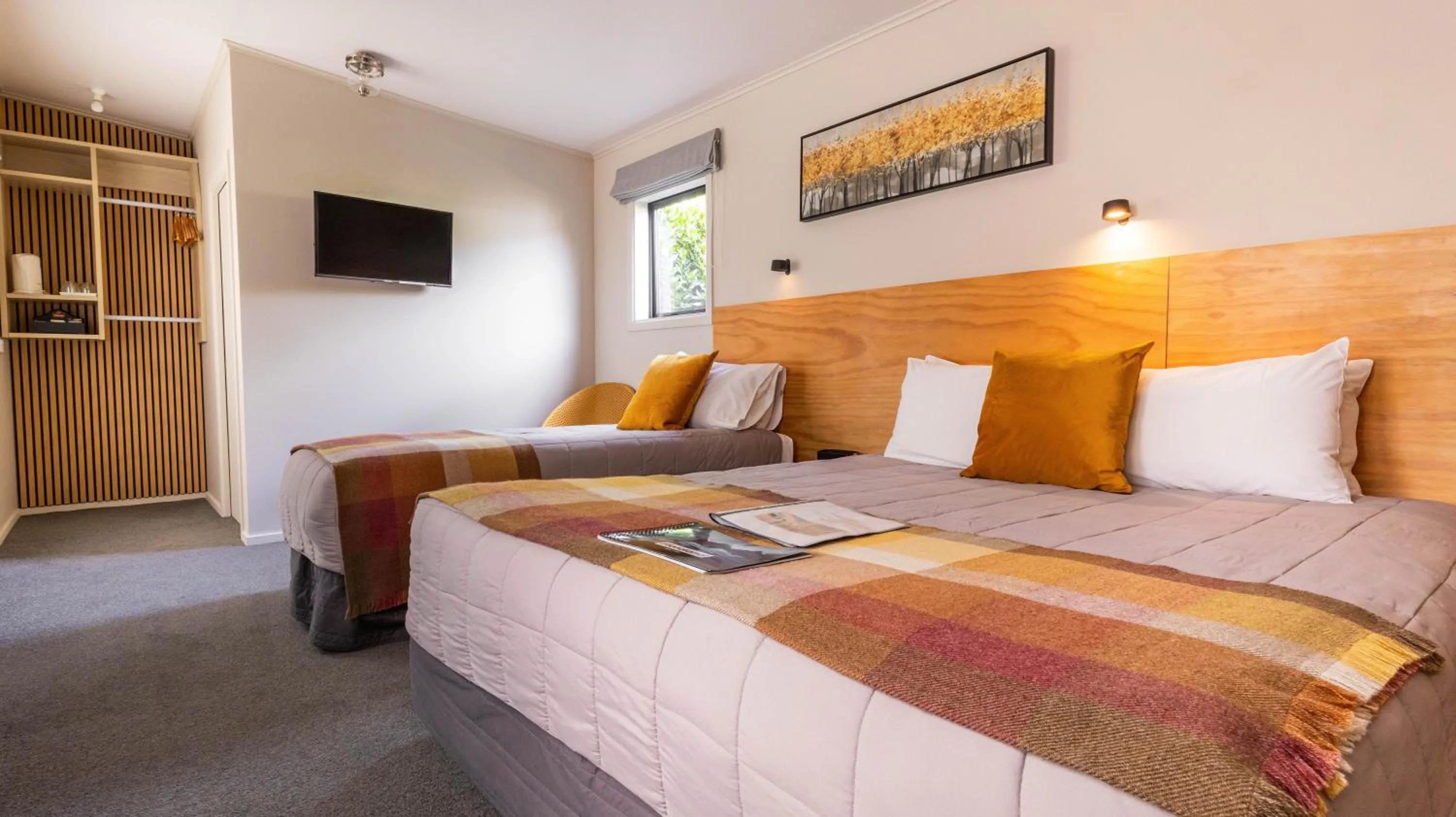 Coffee/tea facilities, Bed in Shakespeare House