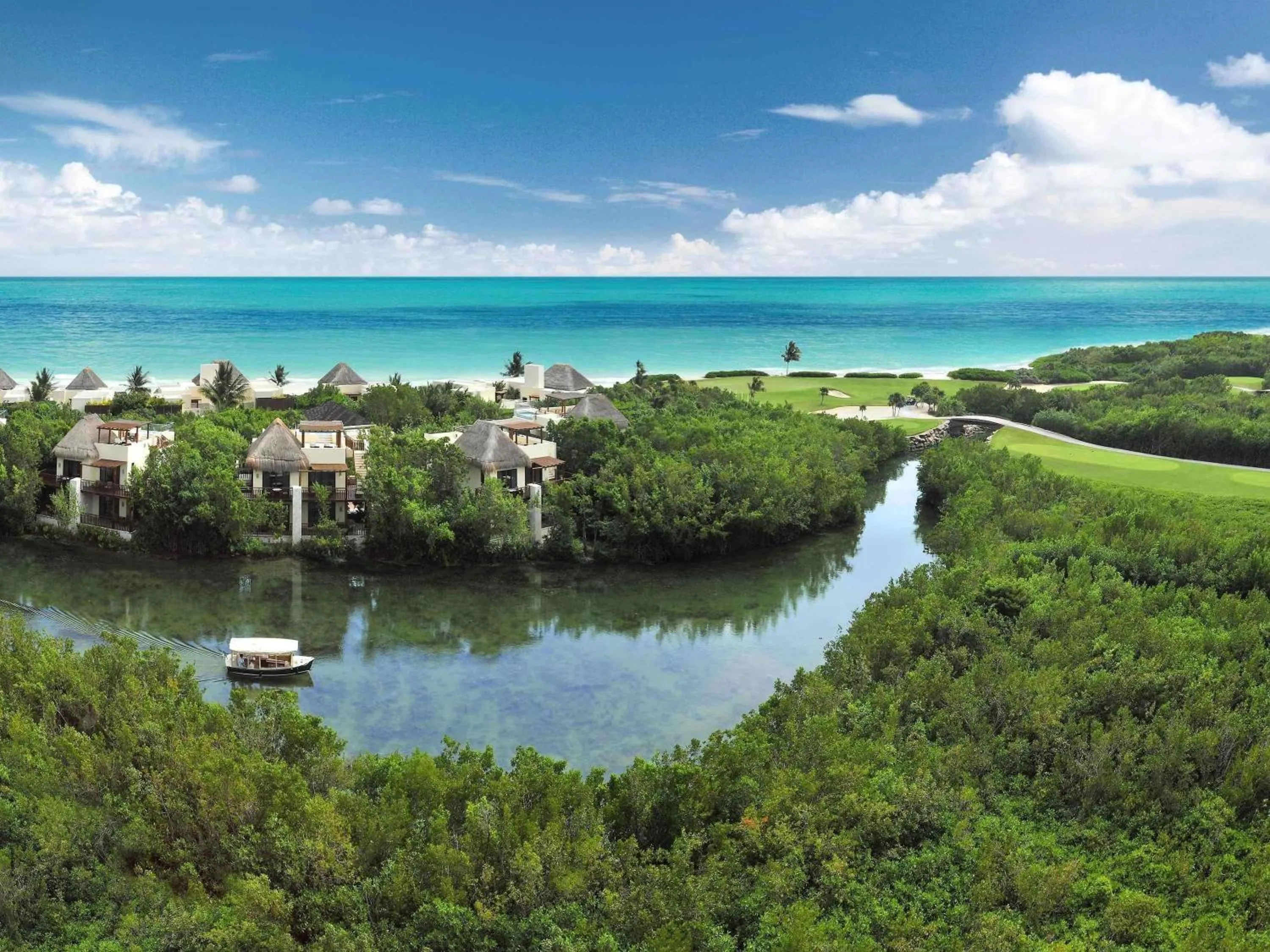 Property building in Fairmont Mayakoba