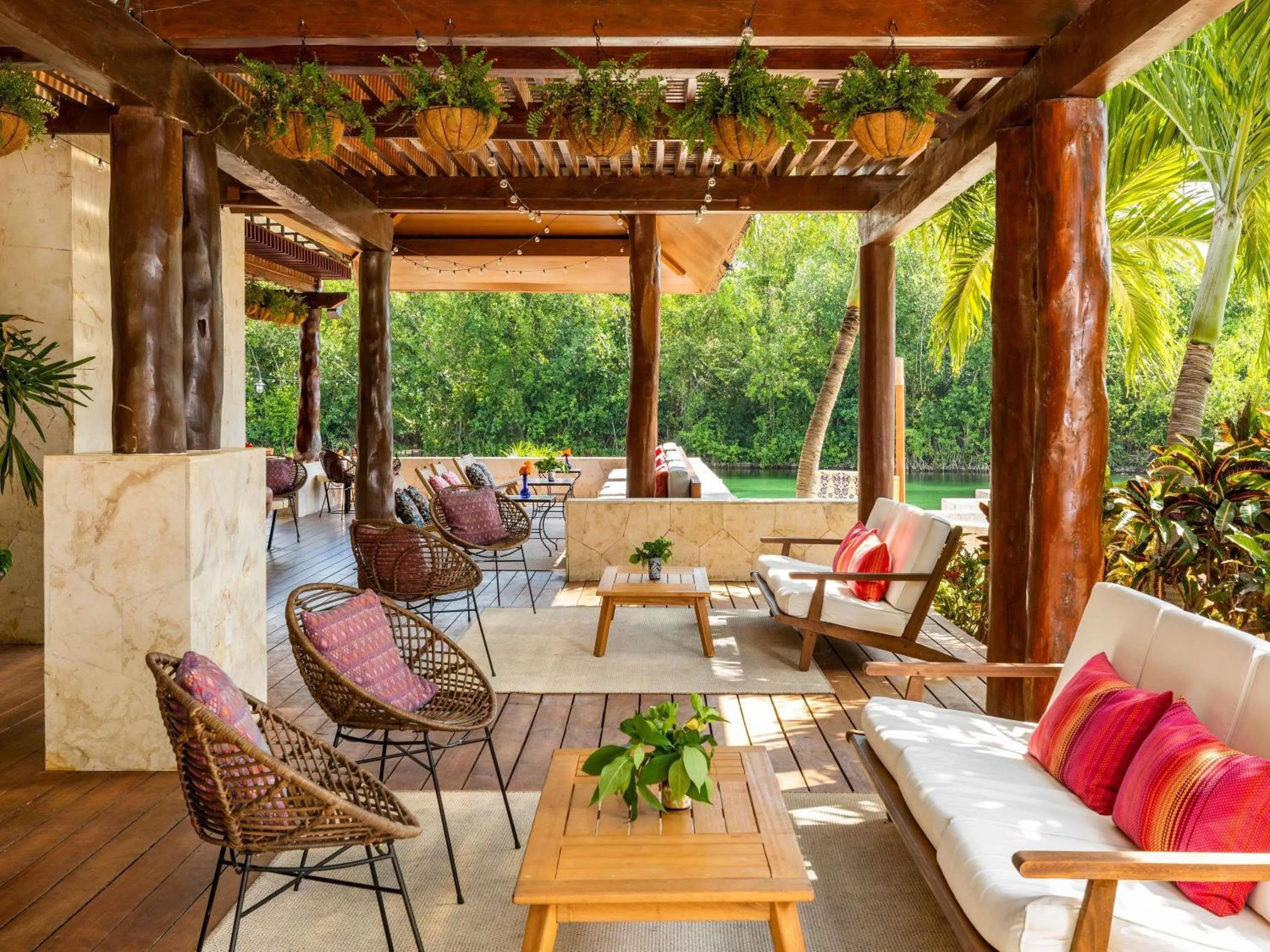 Lounge or bar in Fairmont Mayakoba